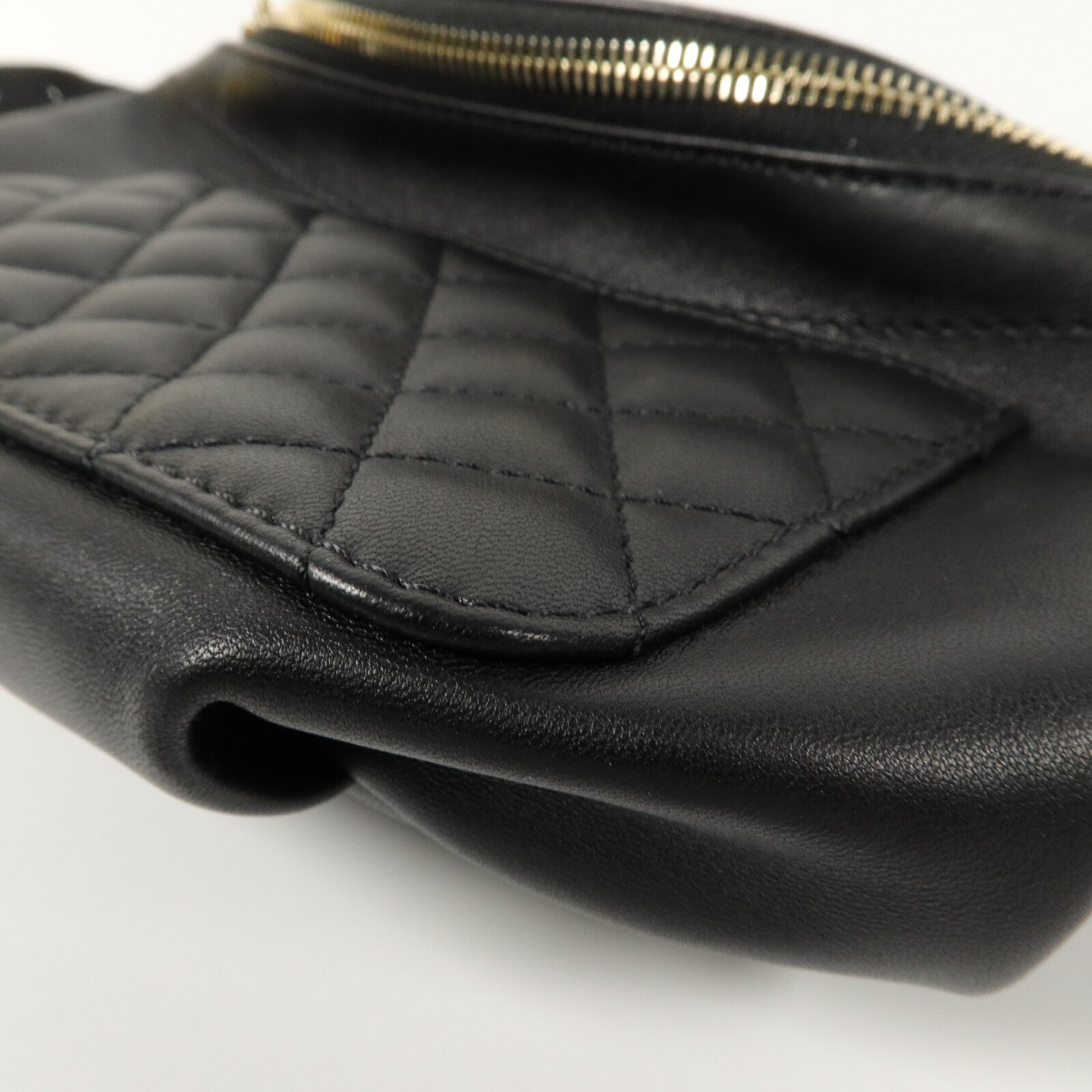 CHANEL 羊皮皮革Waist Bag鏈帶腰包