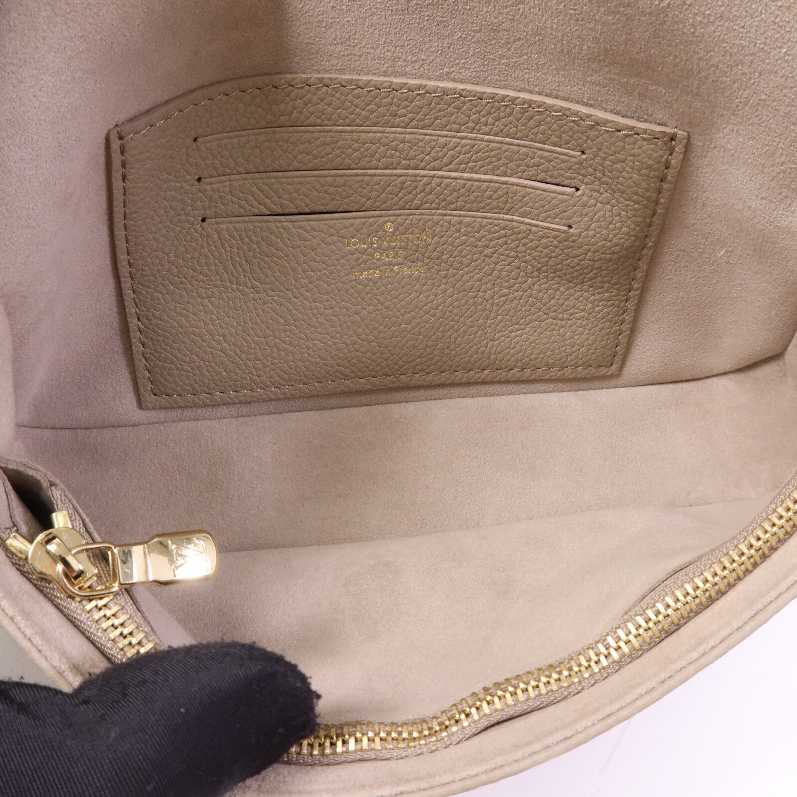 LOUIS VUITTON Monogram Empreinte WOC Ivy金扣鏈帶肩背袋