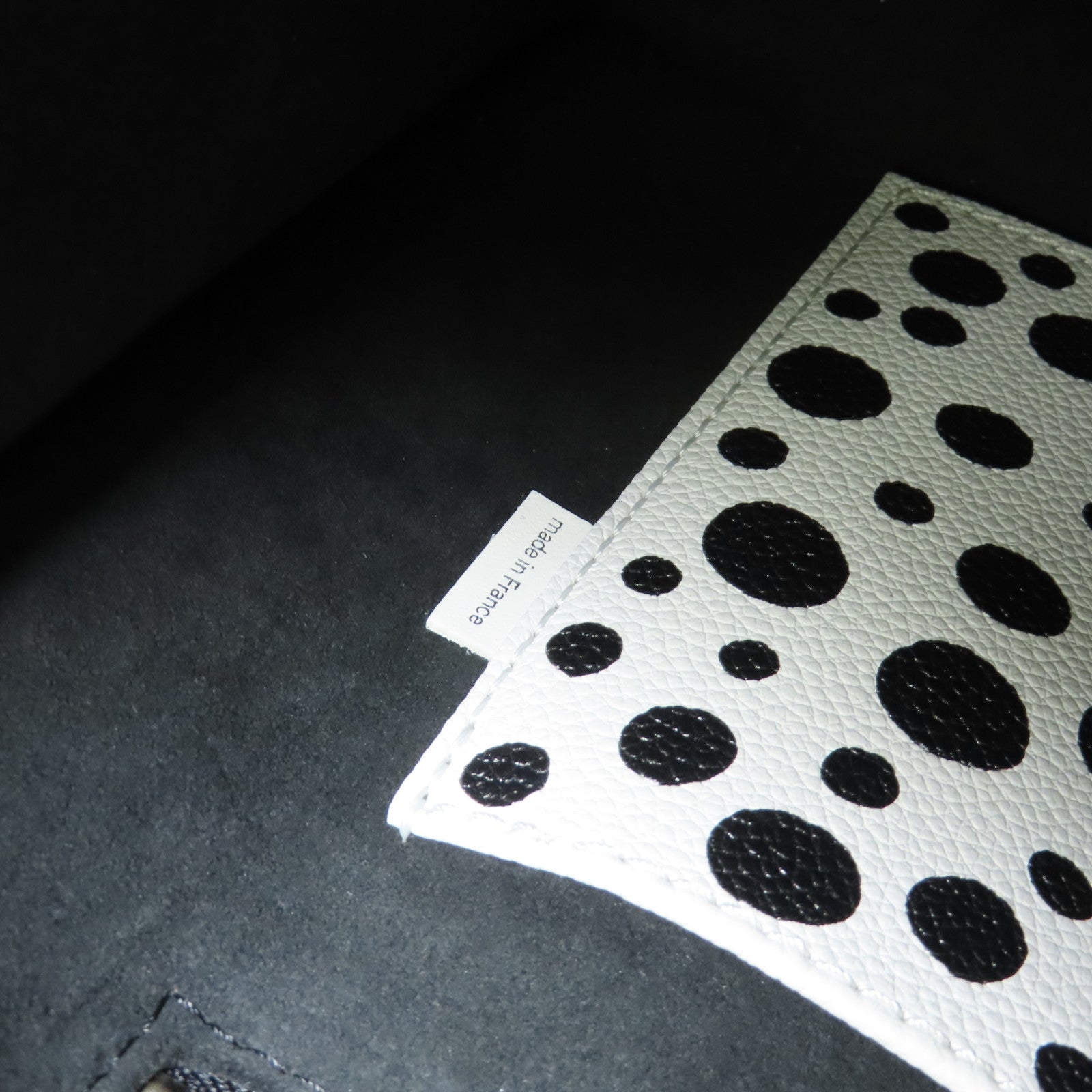 LOUIS VUITTON Embossed On The Go MM銀扣手挽肩背兩用袋