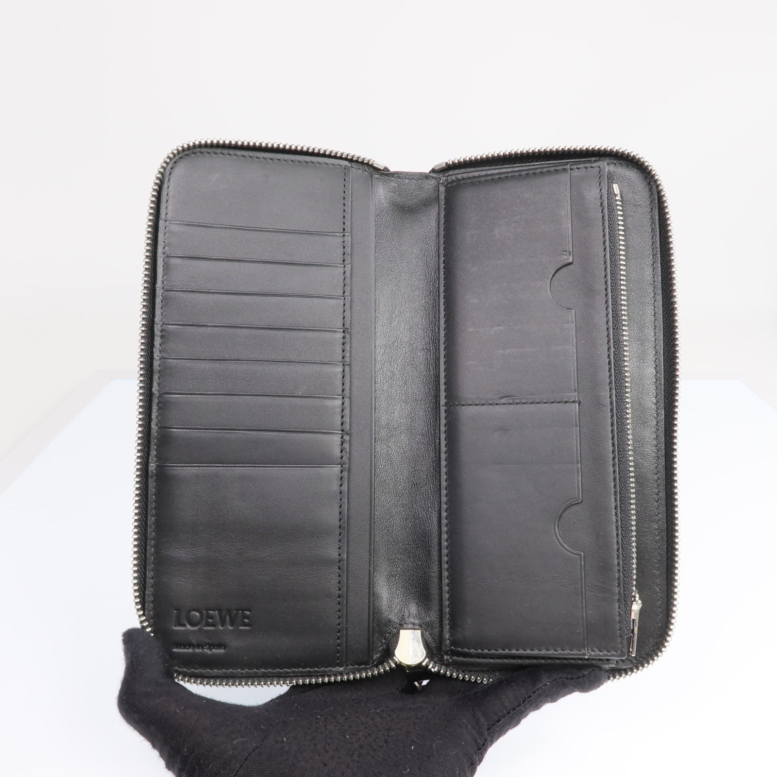 LOEWE 牛皮皮革Long Wallet銀扣長錢包