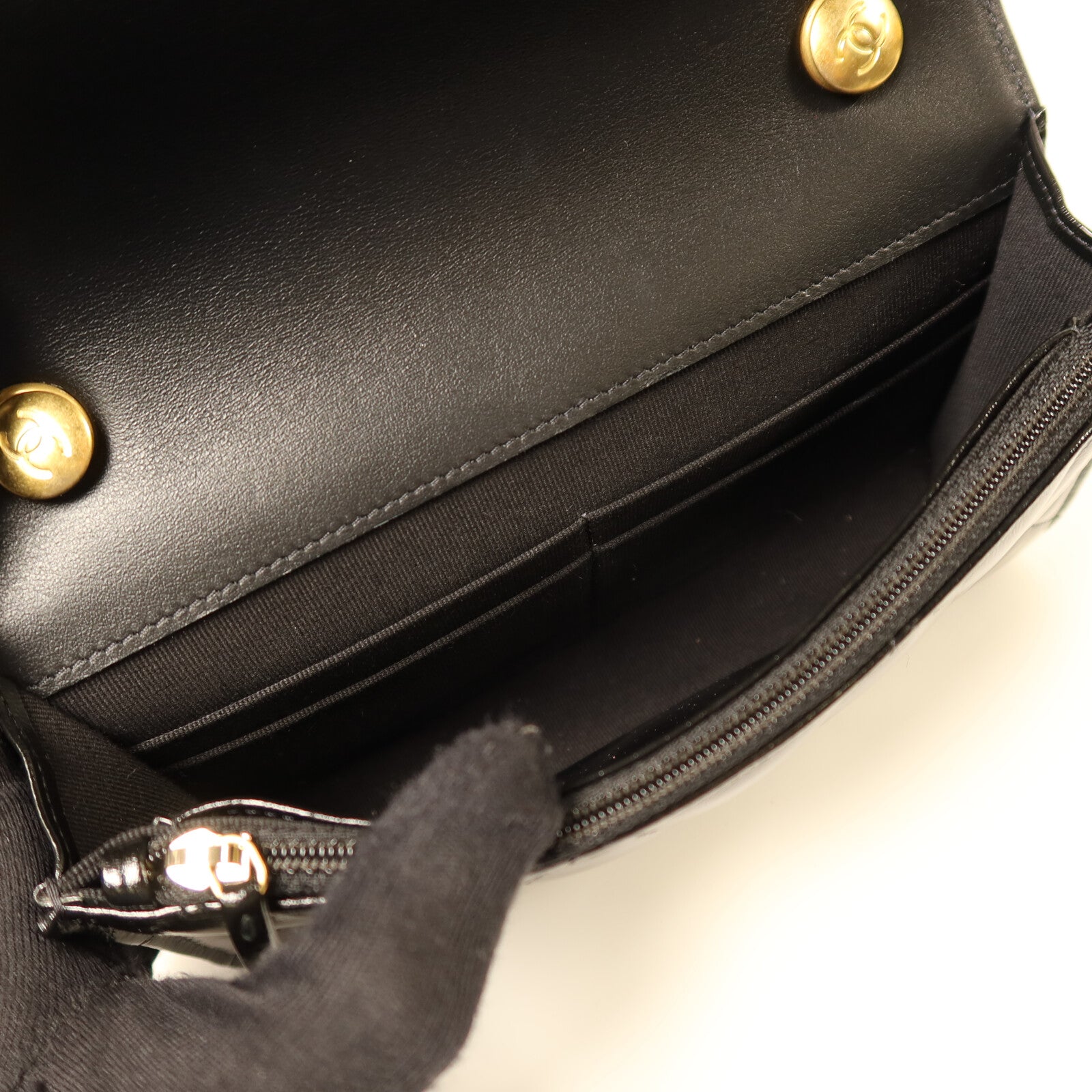 CHANEL 牛皮皮革WOC Wallet On Chain金扣鏈帶肩背袋
