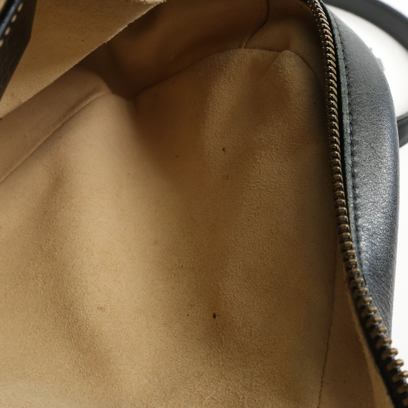GUCCI 牛皮皮革GG Marmont Small肩背袋