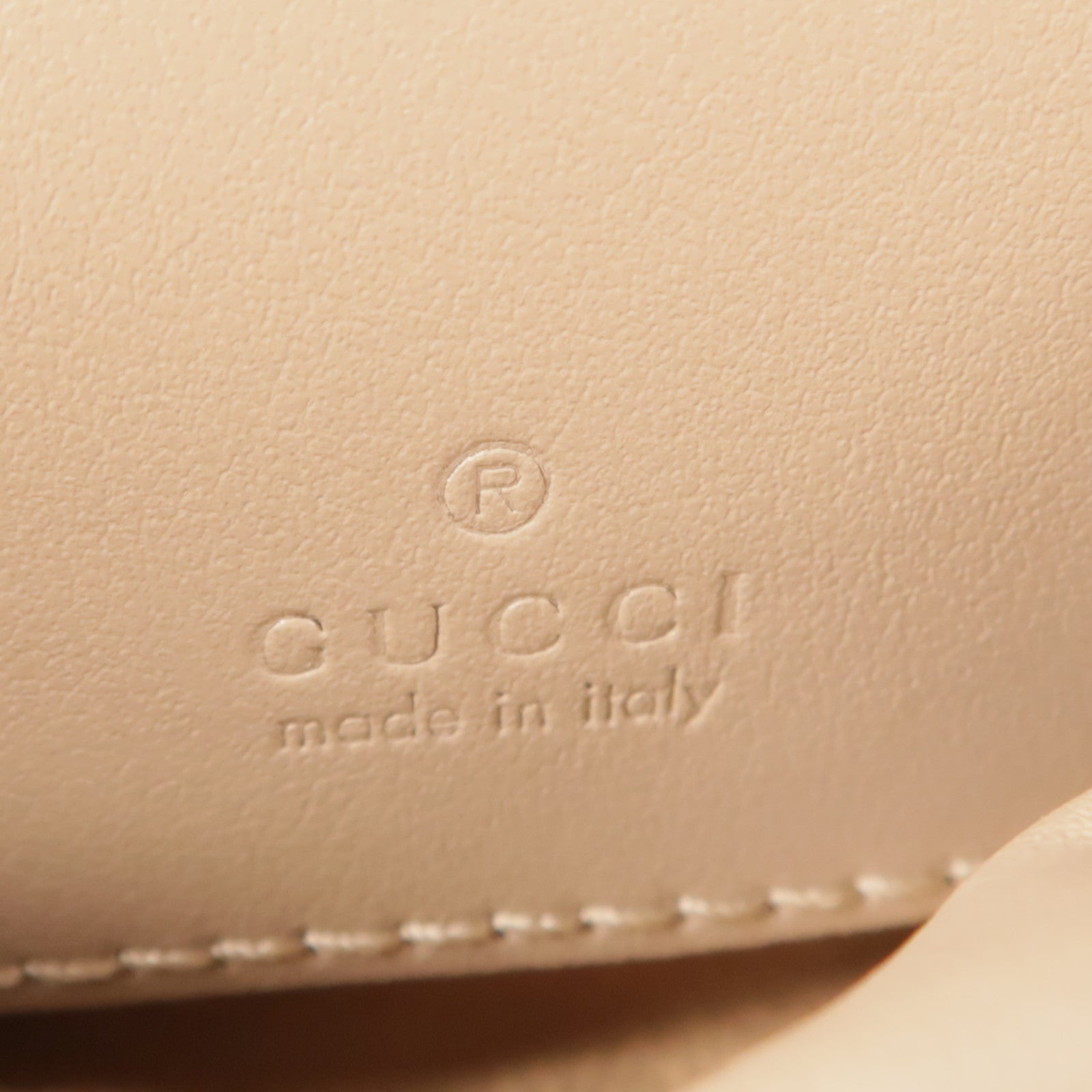 GUCCI 【激減優惠】牛皮皮革GG Marmont Bucket金扣鏈帶肩背袋