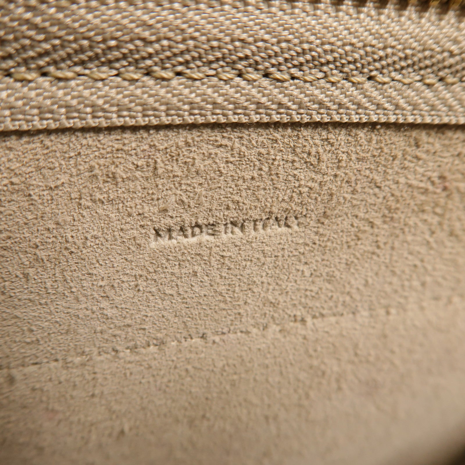 CELINE 牛皮皮革Nano Belt Bag