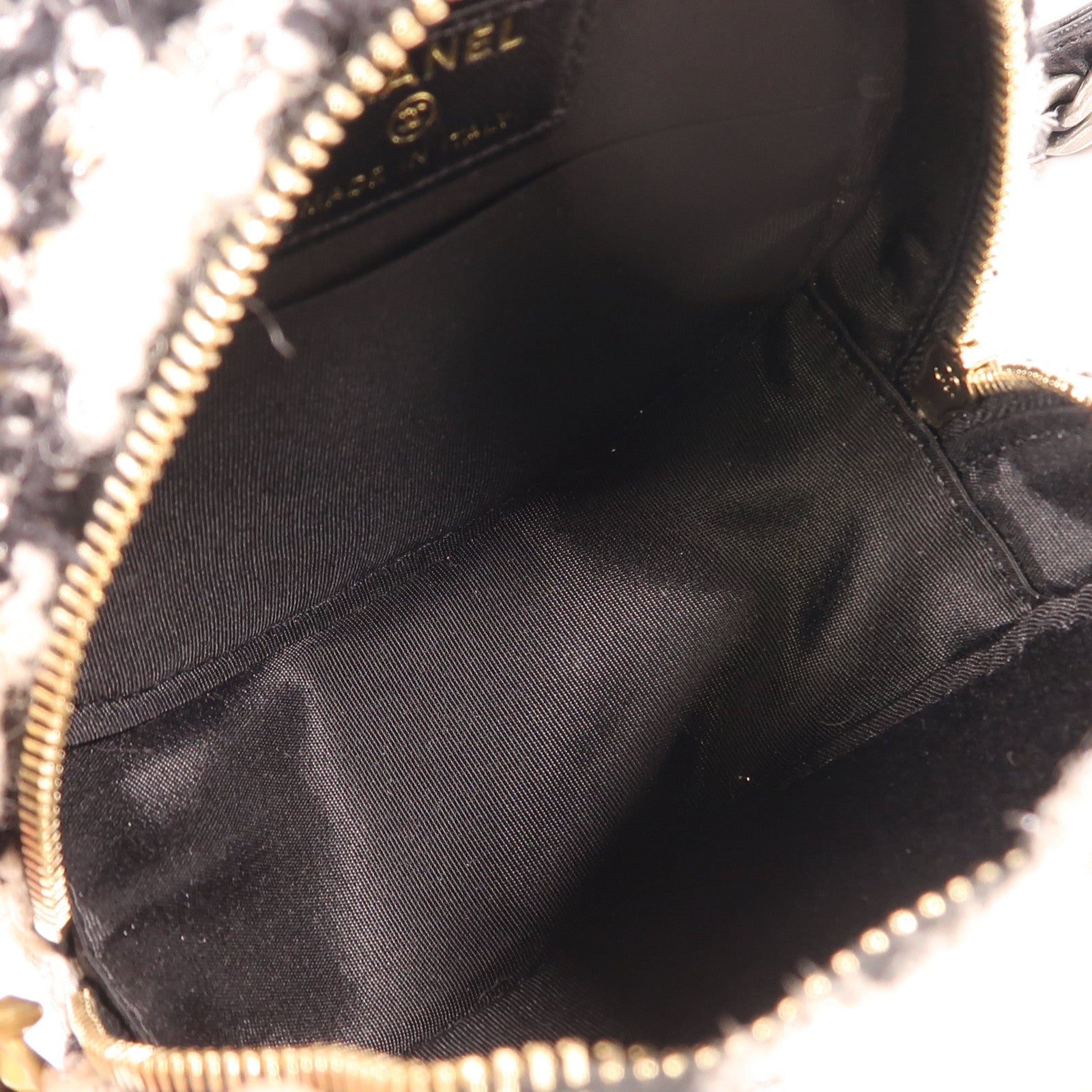 CHANEL 斜紋軟呢C19 Round Bag手挽肩背兩用袋