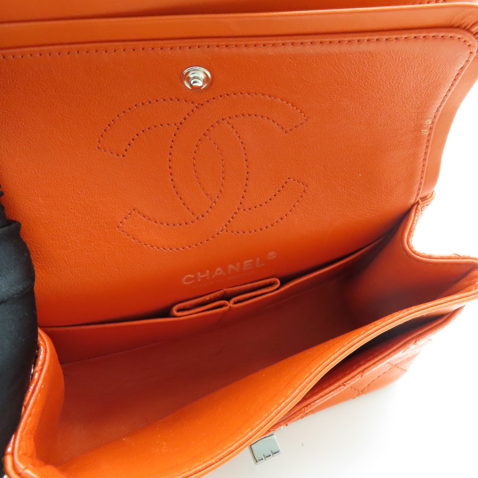 CHANEL 菱格漆皮皮革2.55 Chain Shoulder Bag银扣链带肩背袋橙色