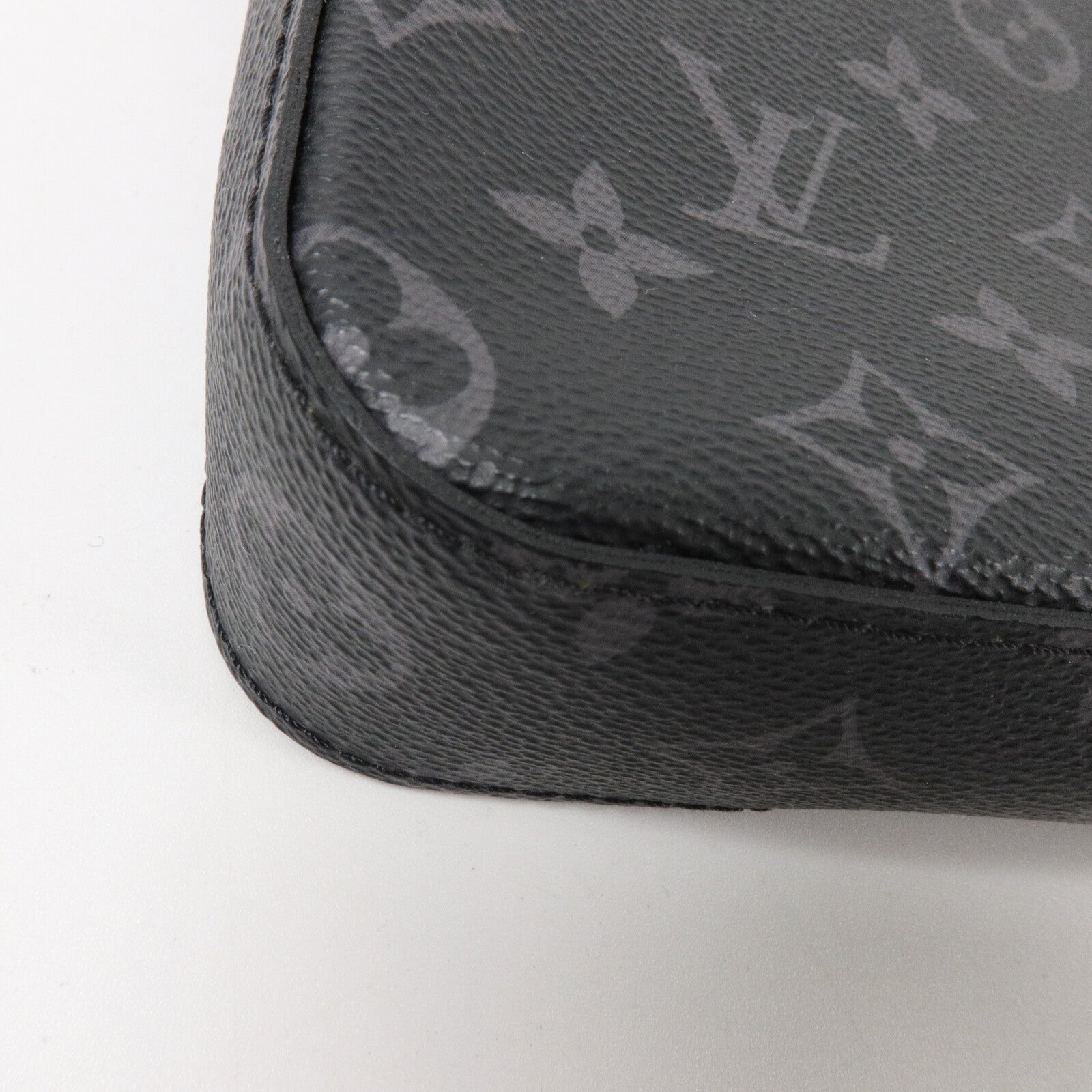 LOUIS VUITTON Monogram Eclipse Reverse Trio Messenger肩背袋