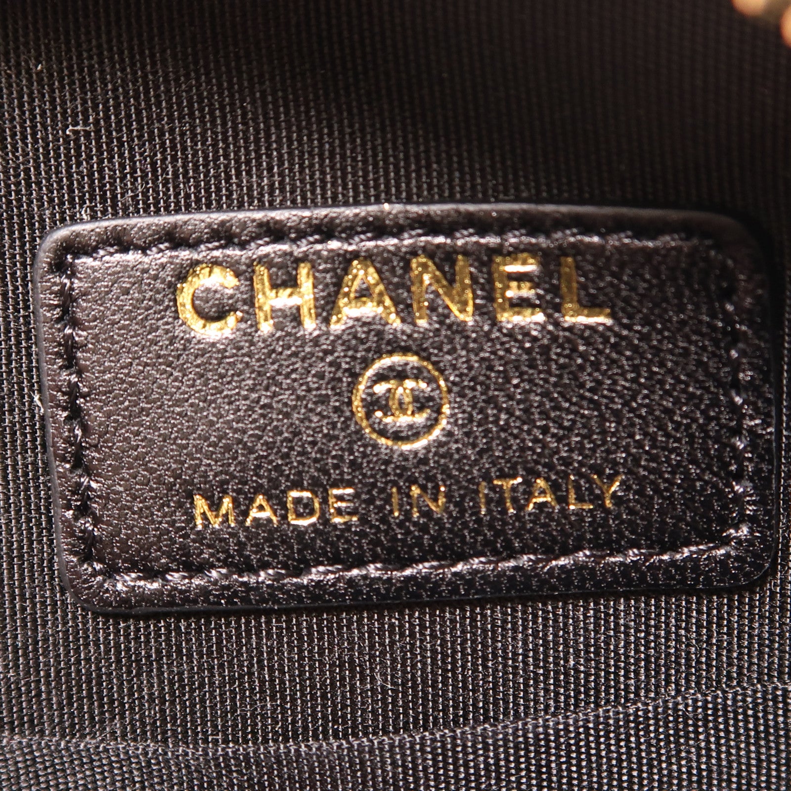 CHANEL 斜紋軟呢C19 Round Bag手挽肩背兩用袋