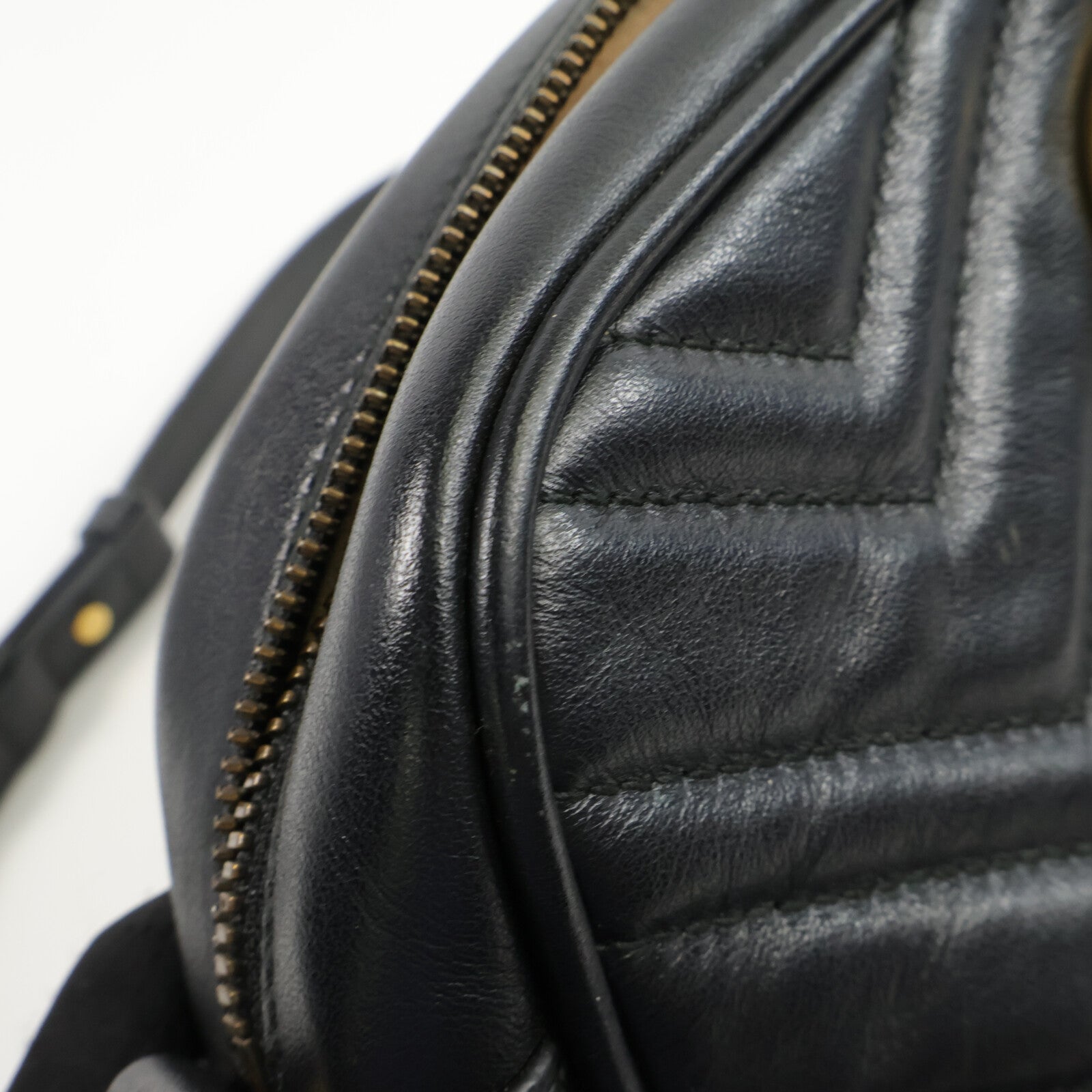 GUCCI 牛皮皮革GG Marmont Small肩背袋