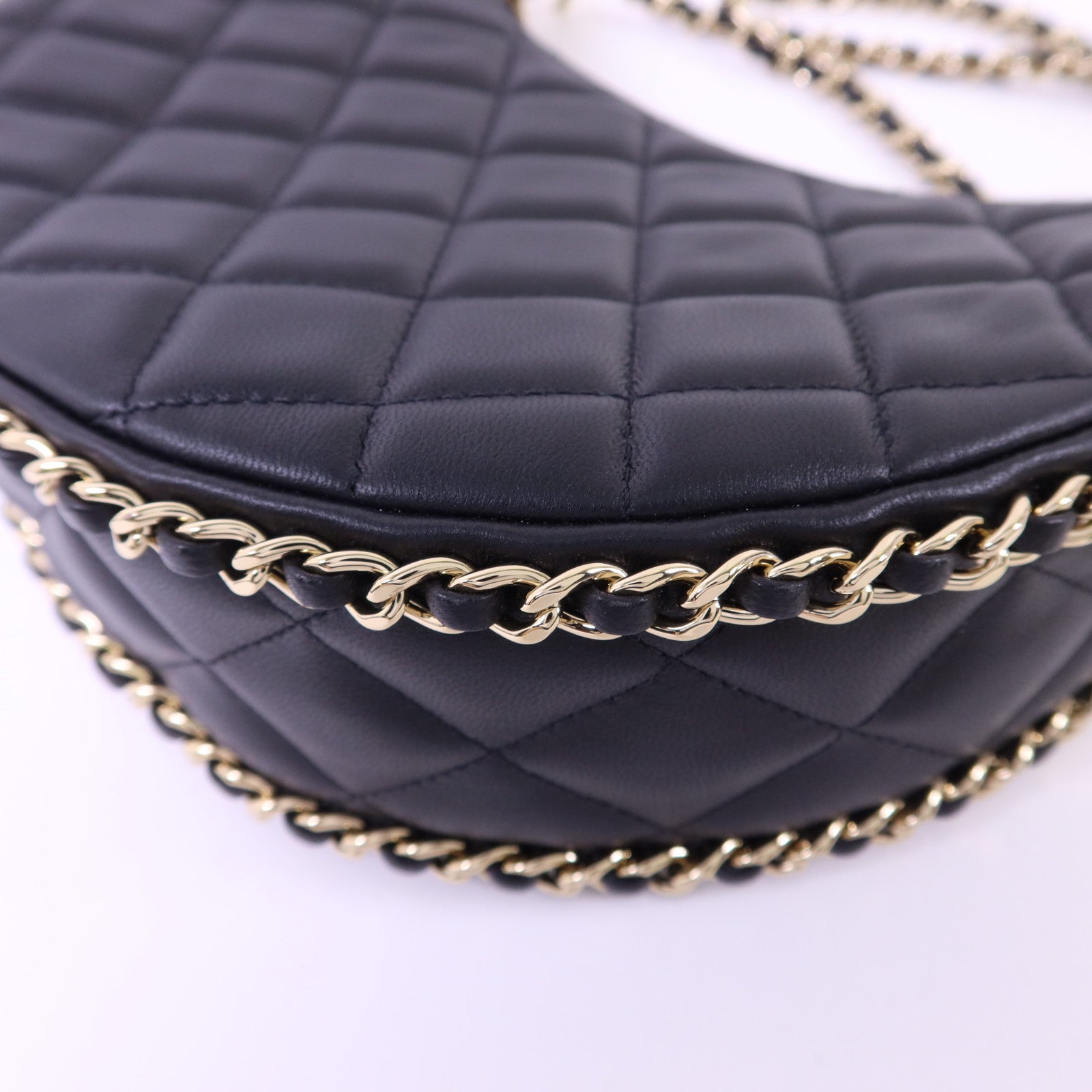 CHANEL 羊皮皮革Matelasse Hobo金扣鏈帶肩背袋