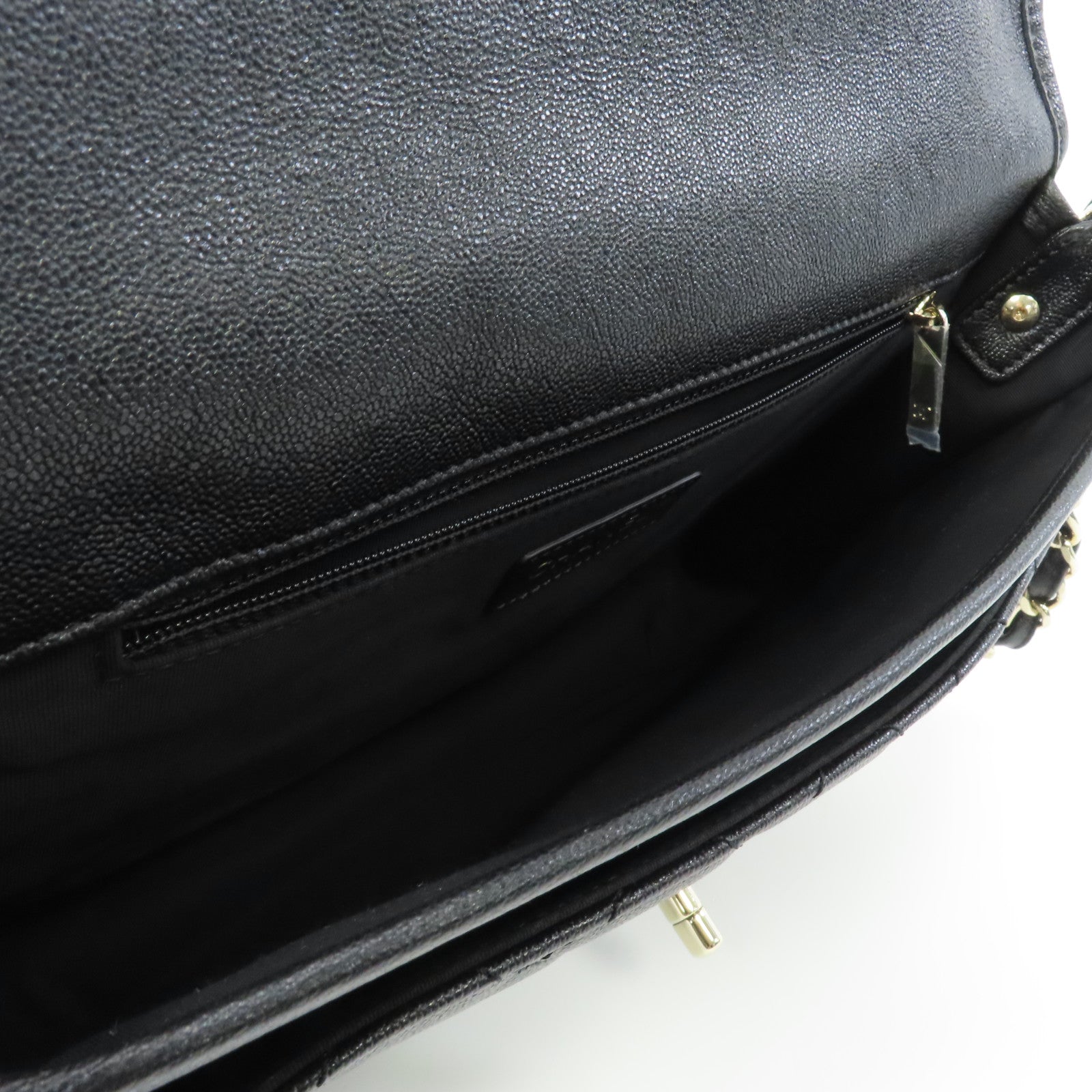 CHANEL 菱格Caviar皮革Chain Shoulder金扣鏈帶肩背袋