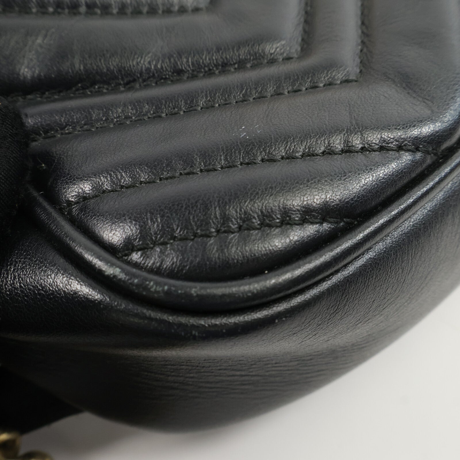 GUCCI 牛皮皮革GG Marmont Small肩背袋