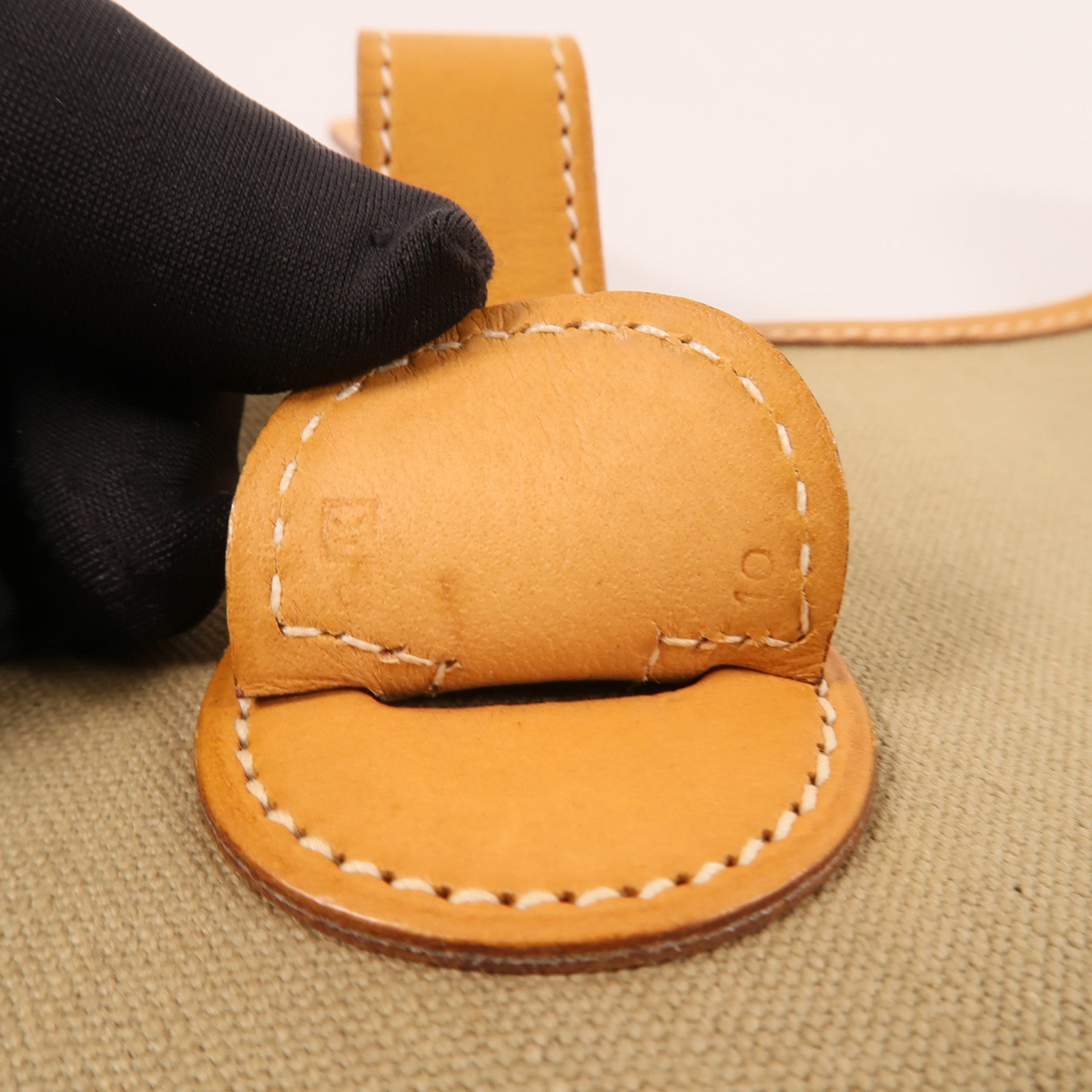 HERMES 帆布Evelyne PM銀扣肩背袋