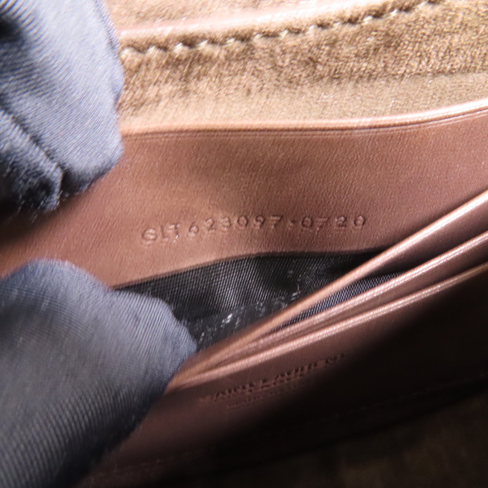 SAINT LAURENT 牛皮皮革Kaia金扣肩背袋