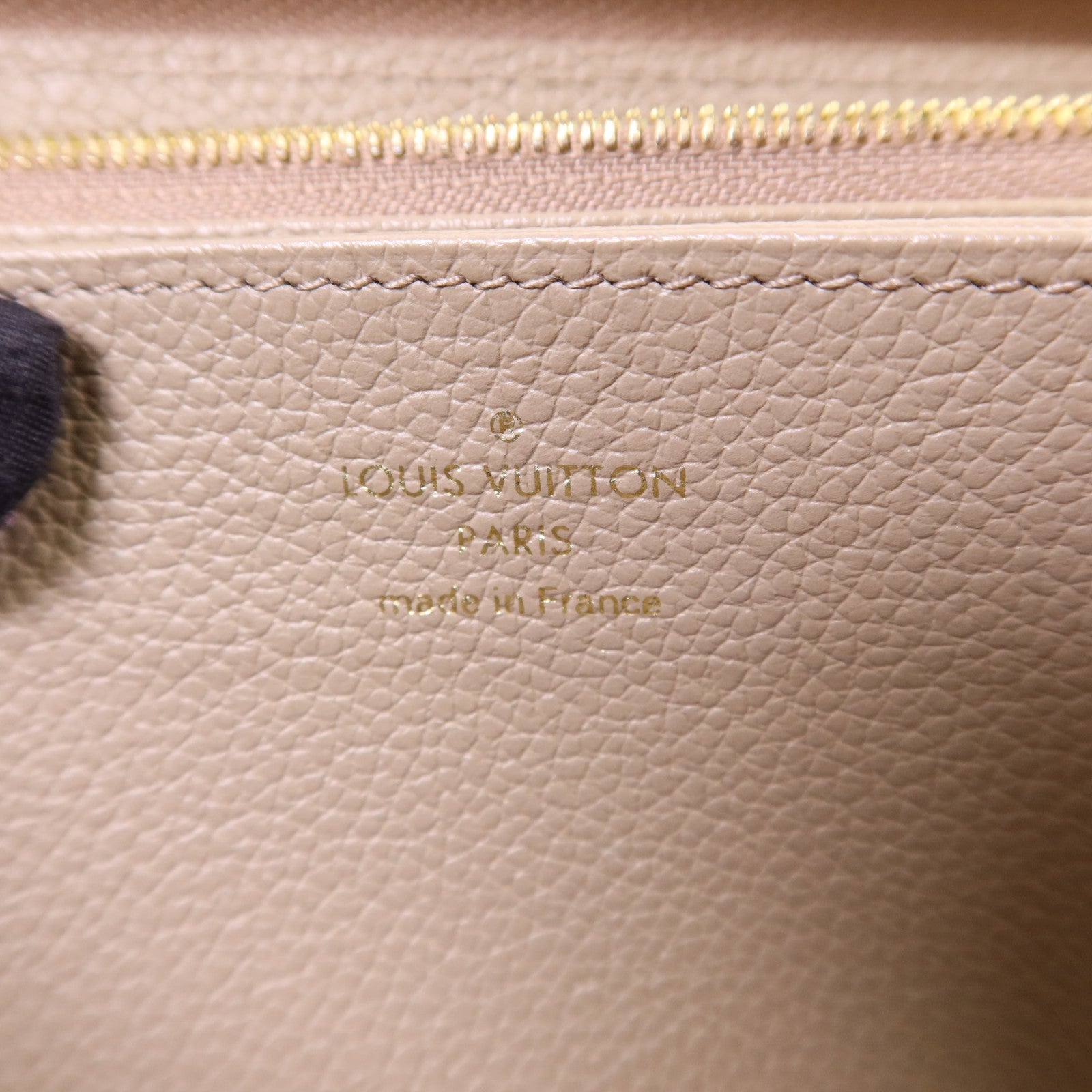 LOUIS VUITTON Monogram Empreinte Long Round Wallet金扣長錢包