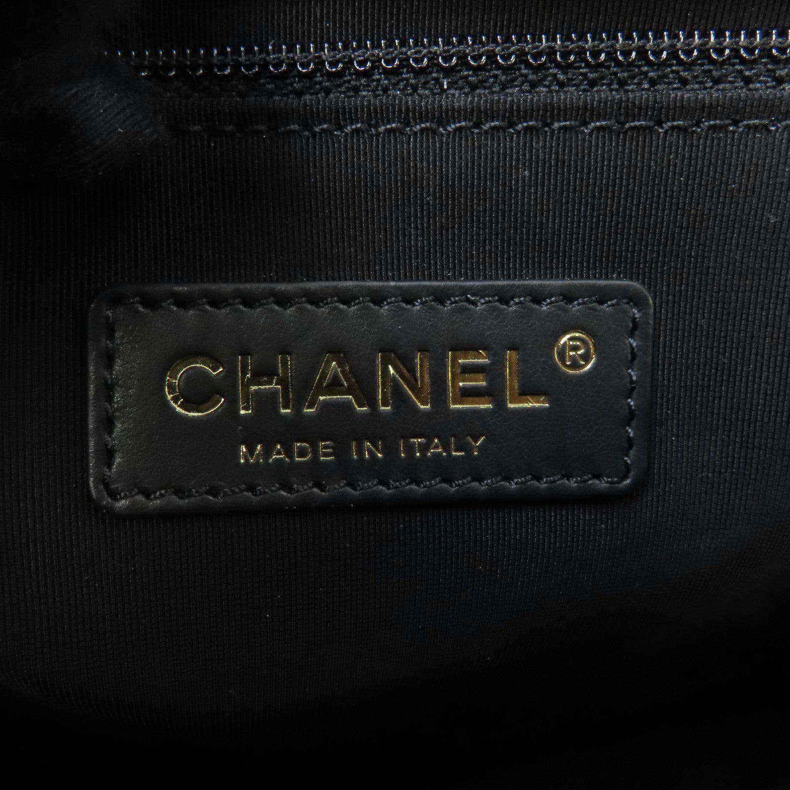 CHANEL 菱格Caviar皮革Chain Shoulder金扣鏈帶肩背袋