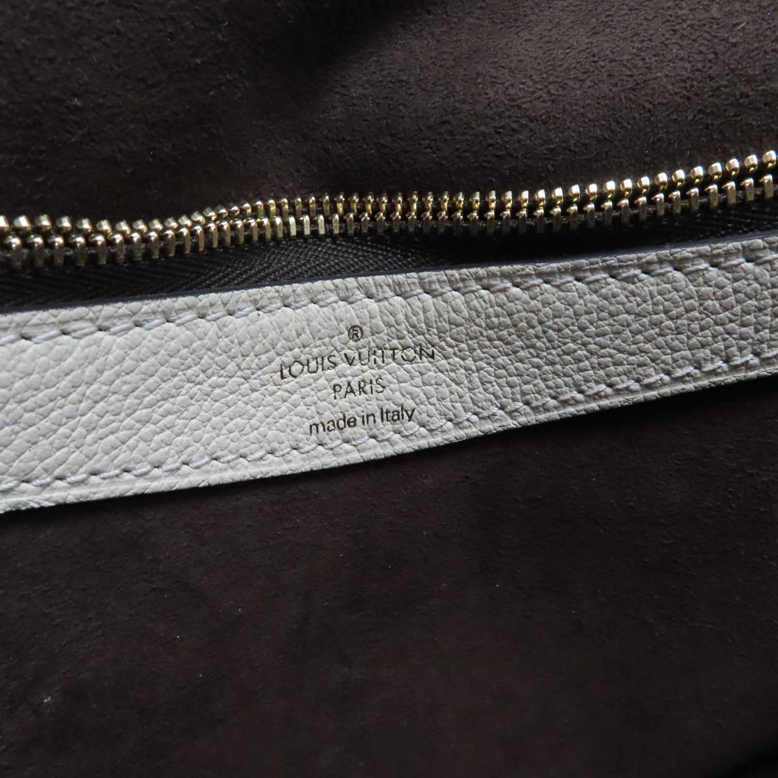 LOUIS VUITTON Monogram Empreinte Diane金扣肩背袋白色