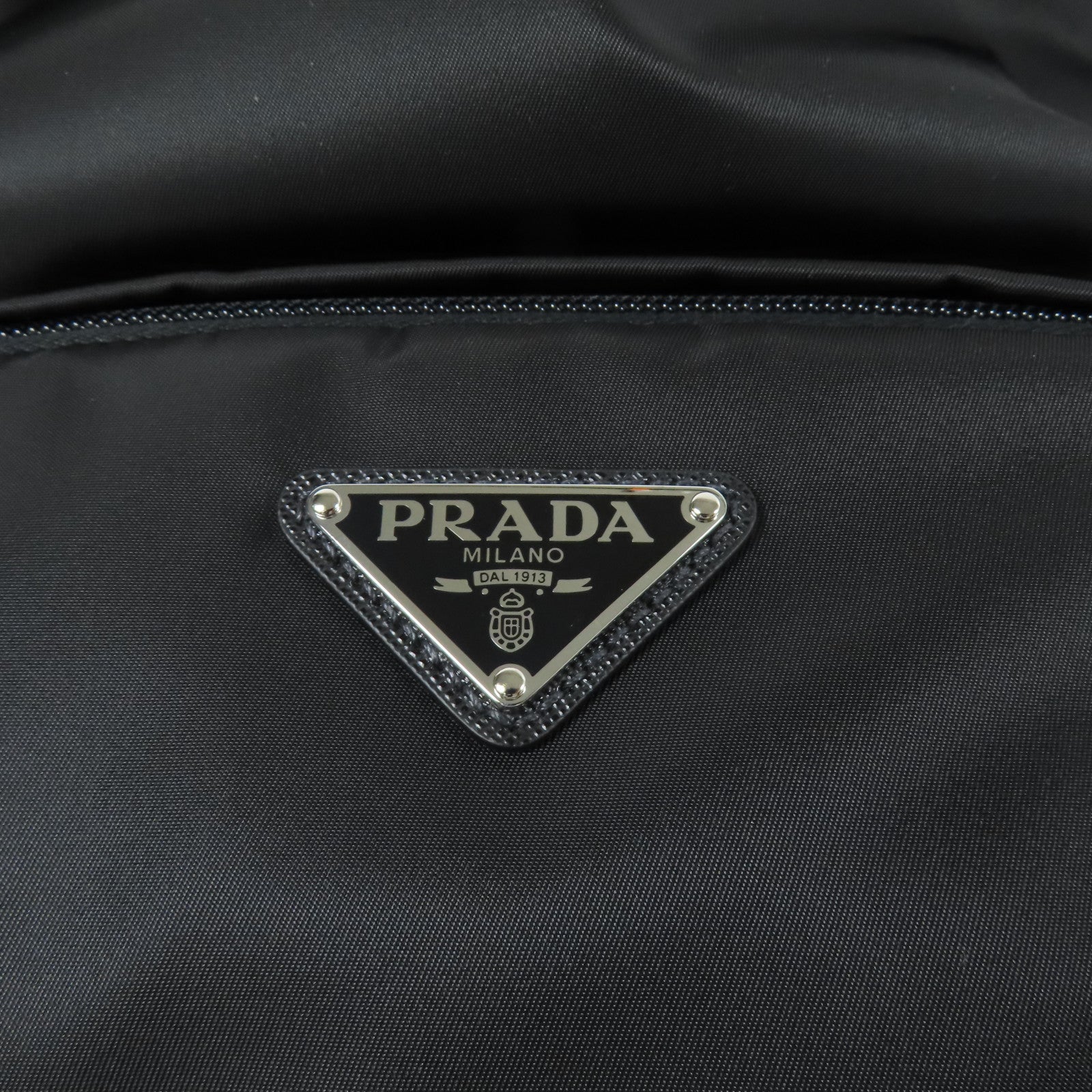 PRADA 尼龍/Saffiano皮革Re-Nylon/Saffiano Backpack銀扣背包