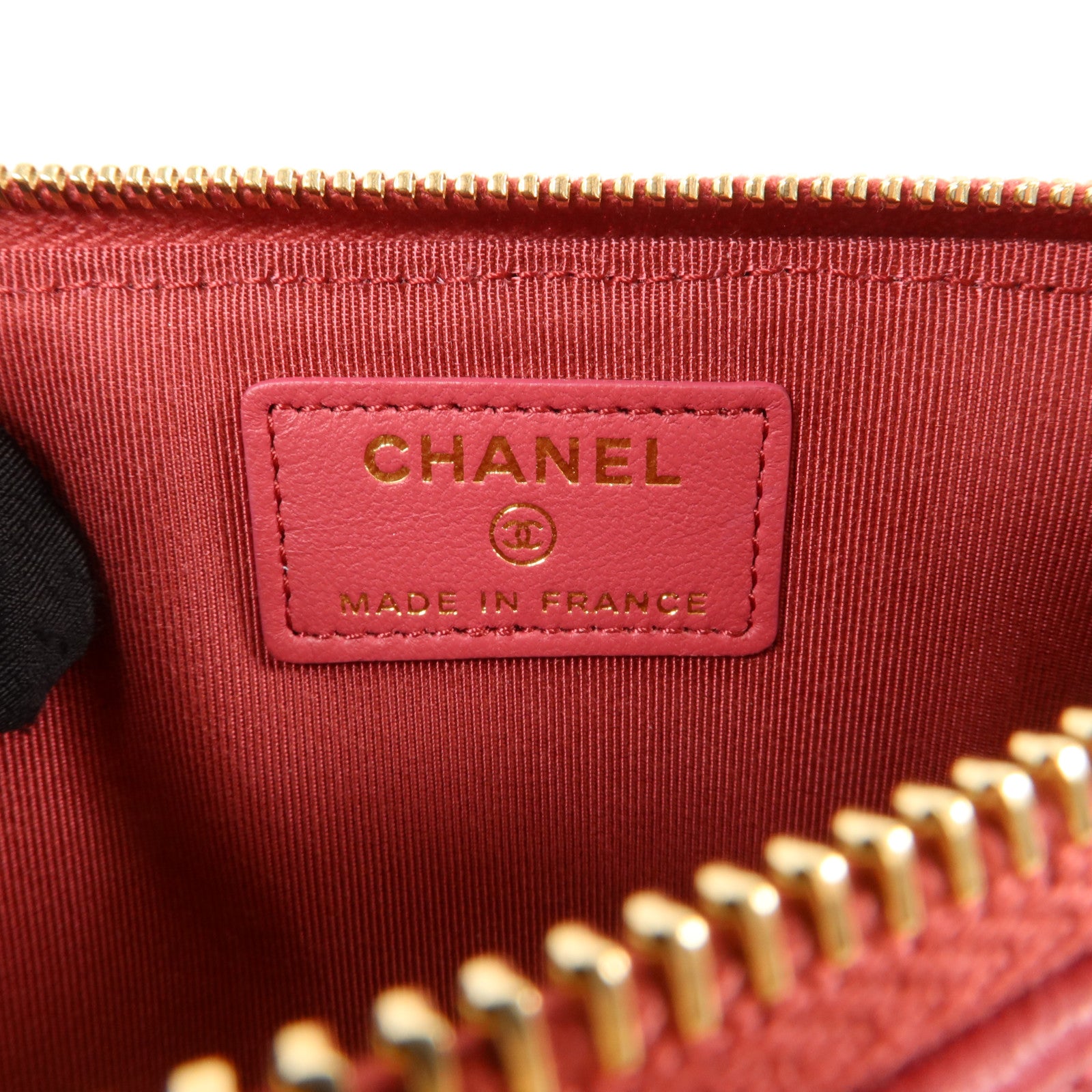 CHANEL 羊皮皮革Classic Phone Pouch With Zipper小袋