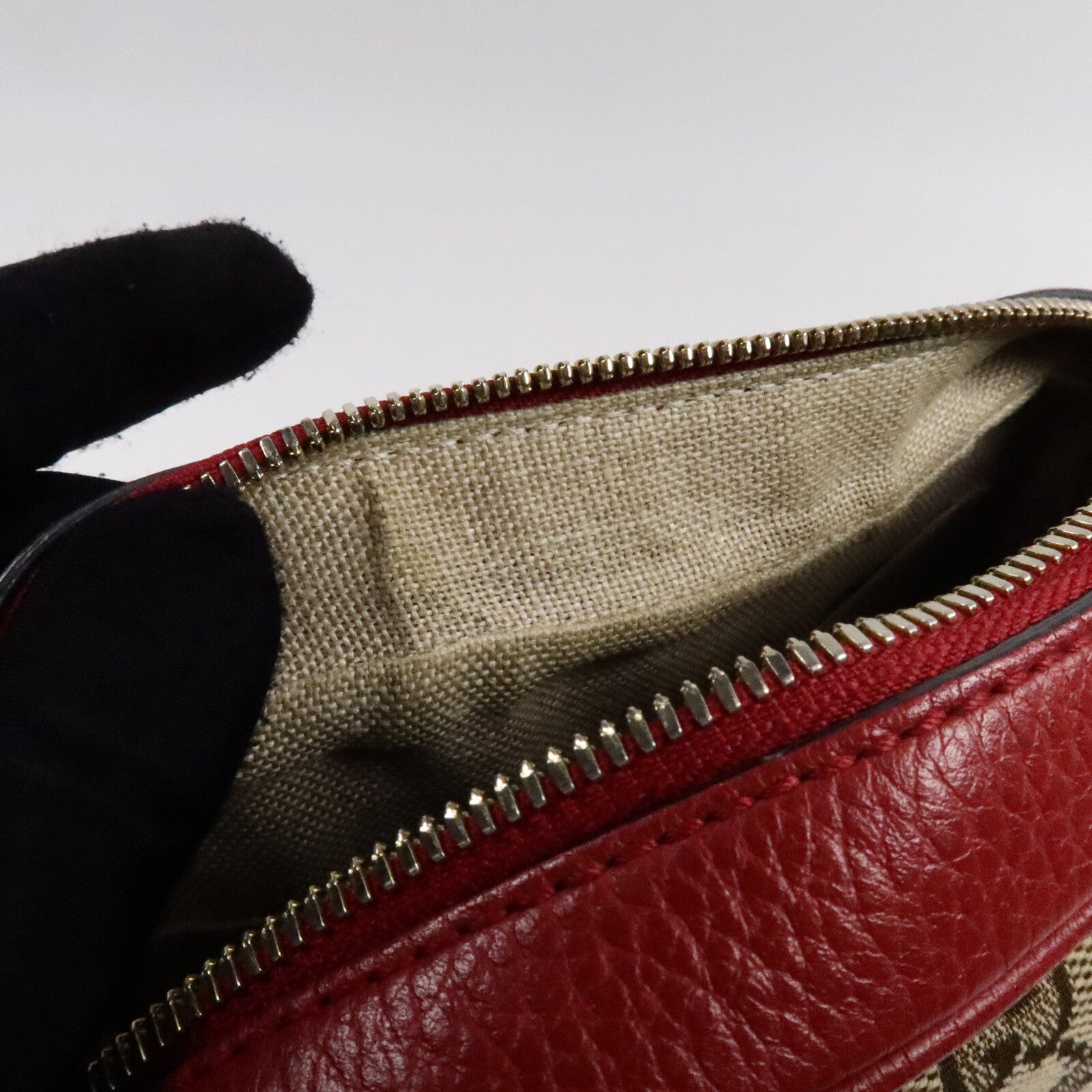 GUCCI 帆布Bree Messenger肩背袋