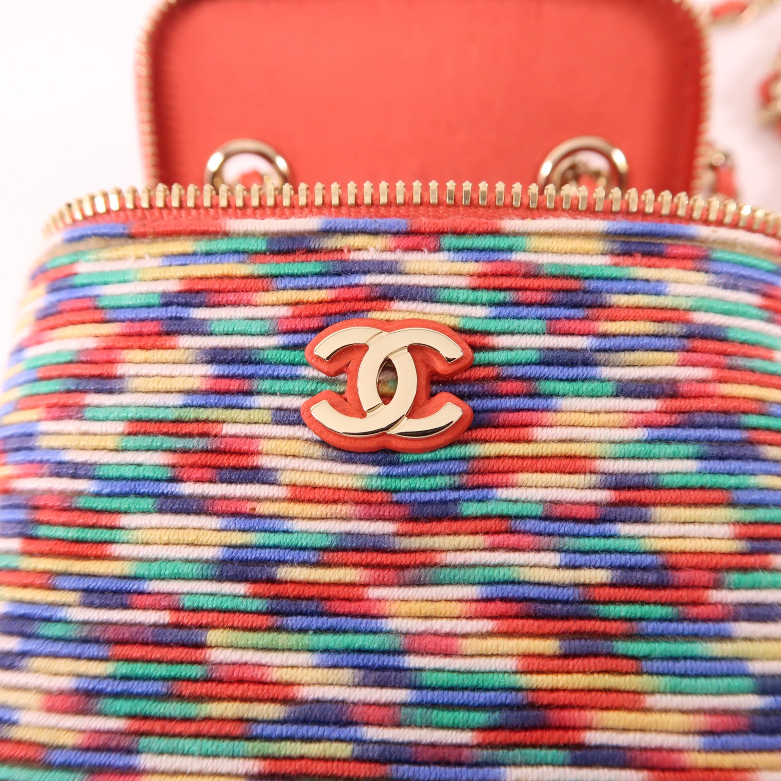 CHANEL 紡織布料/羊皮皮革Mini Vanity Case金扣鏈帶肩背袋