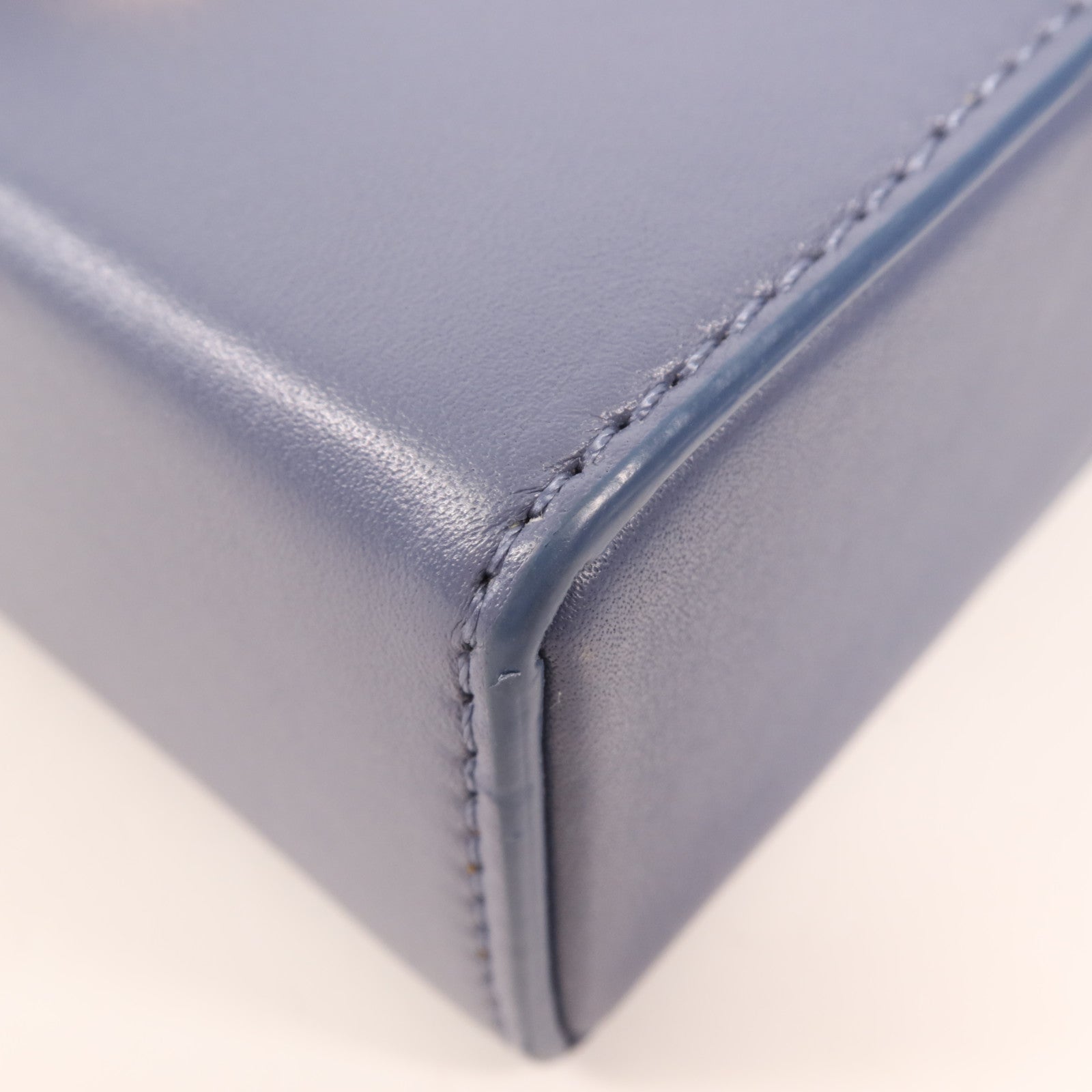 Dior 牛皮皮革Mini Montaigne金扣肩背袋