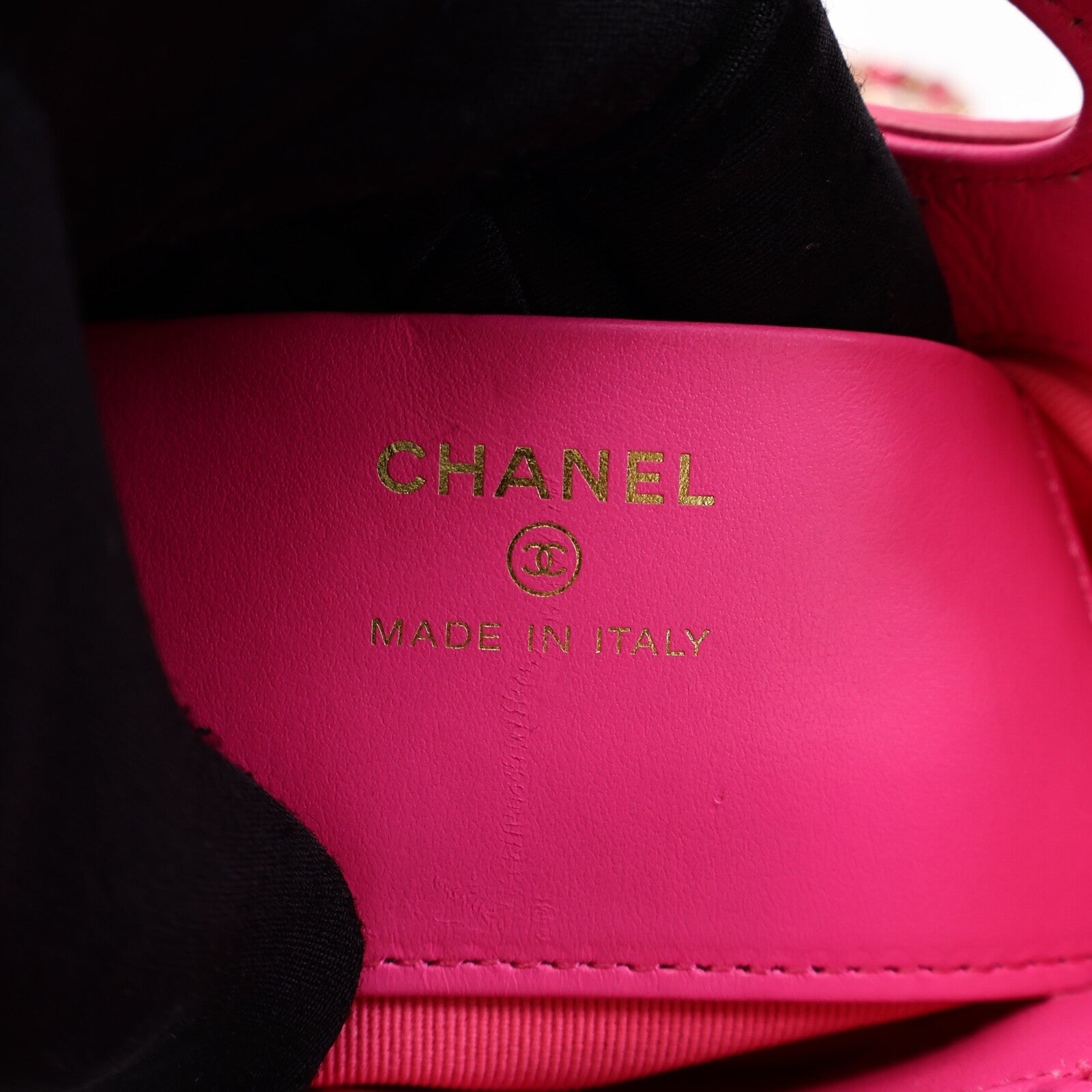CHANEL 牛皮皮革Chanel 31 Nano鏈帶肩背袋
