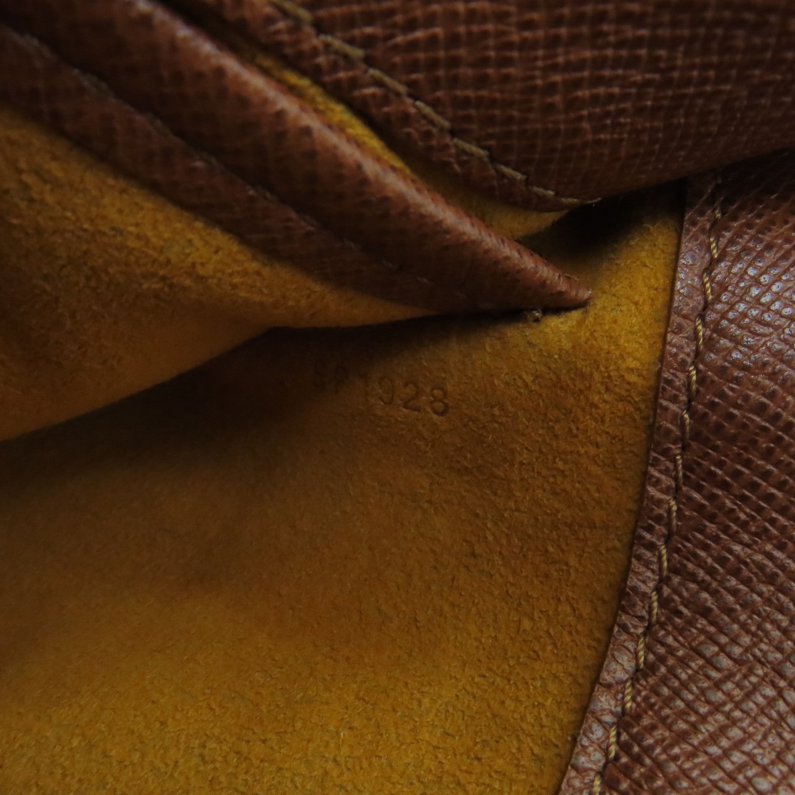 LOUIS VUITTON 【激減優惠】Monogram Musette Tango金扣肩背袋棕色