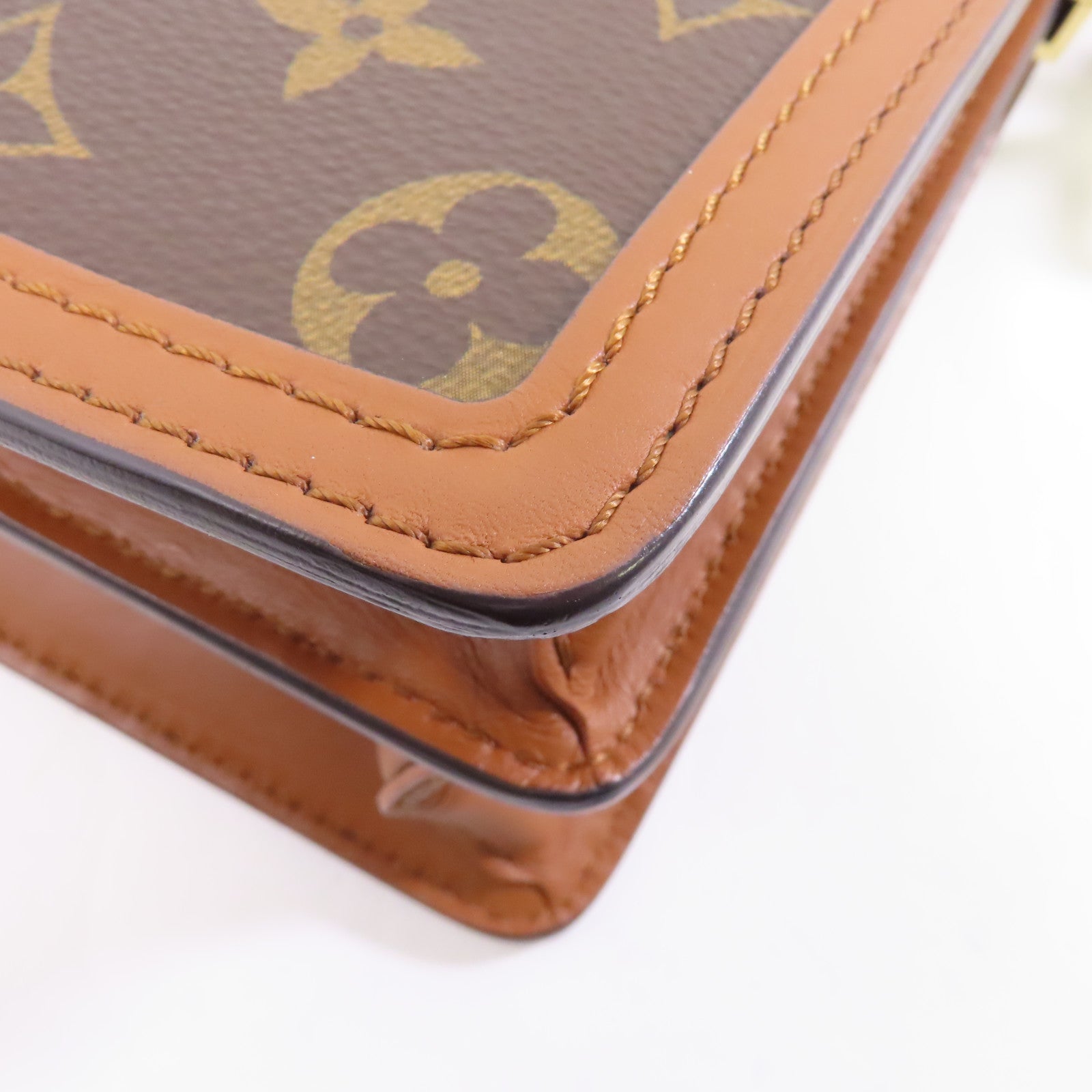 LOUIS VUITTON 【激減優惠】Monogram/Monogram Reverse Mini Dauphine金扣鏈帶肩背袋啡色
