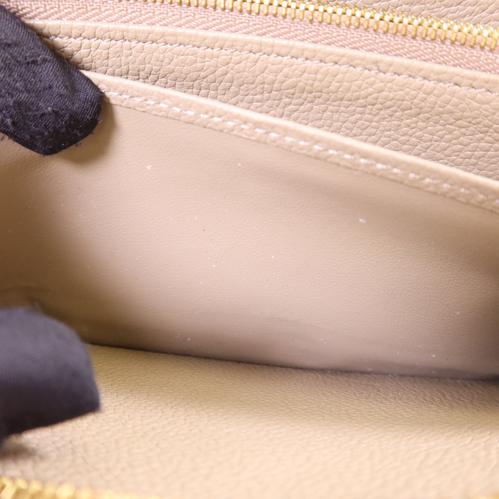 LOUIS VUITTON Monogram Empreinte Long Round Wallet金扣長錢包