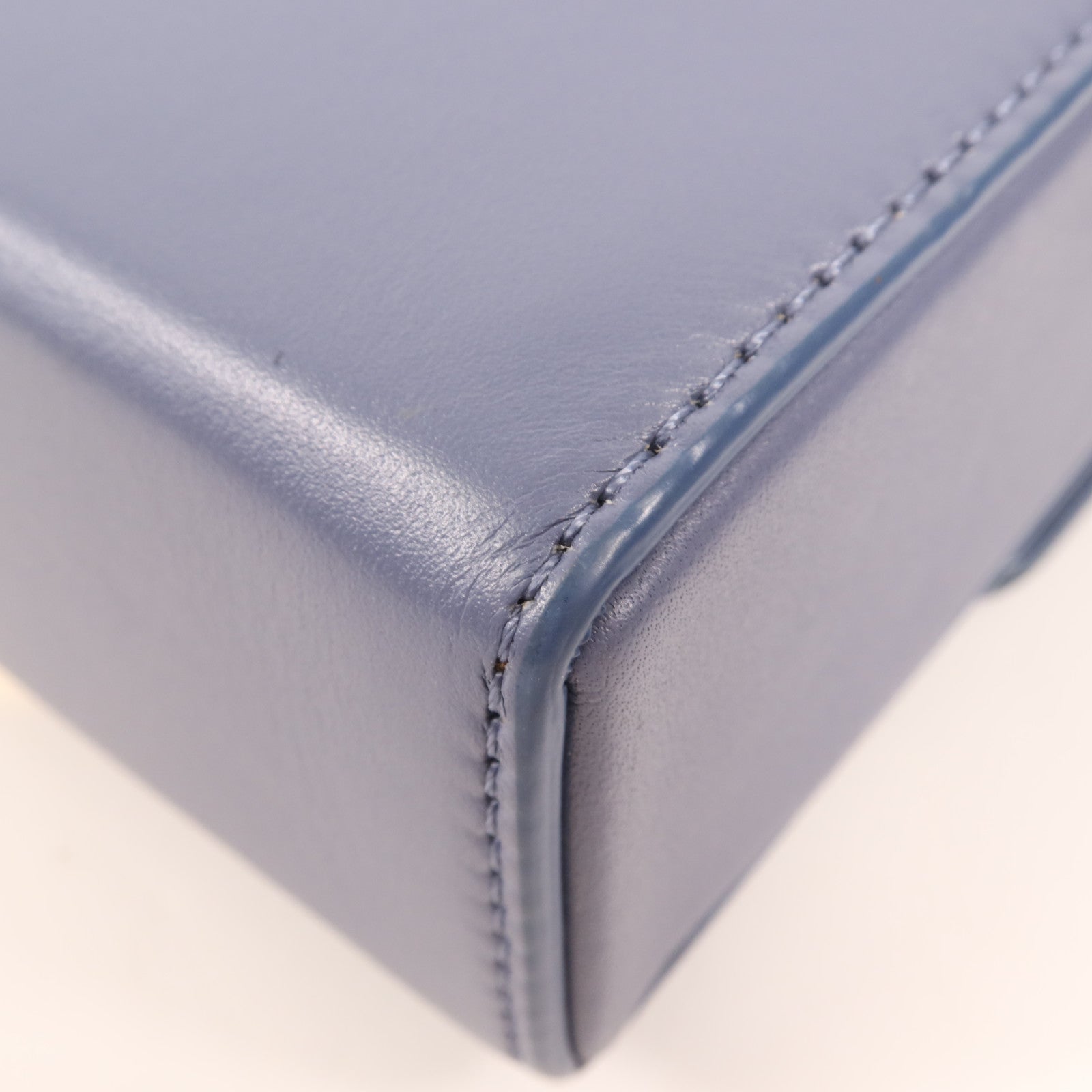 Dior 牛皮皮革Mini Montaigne金扣肩背袋