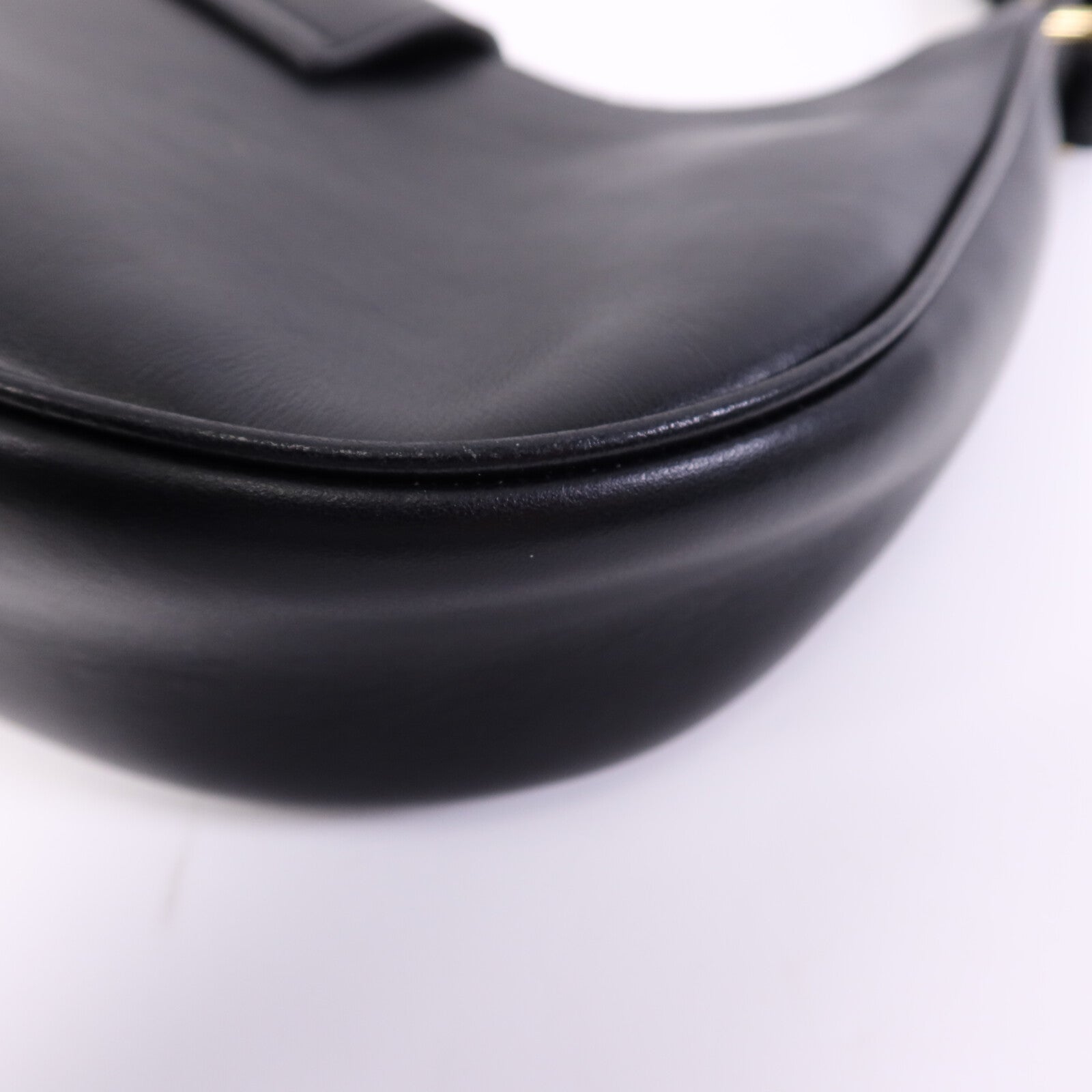 CELINE 牛皮皮革Ava Medium金扣肩背袋