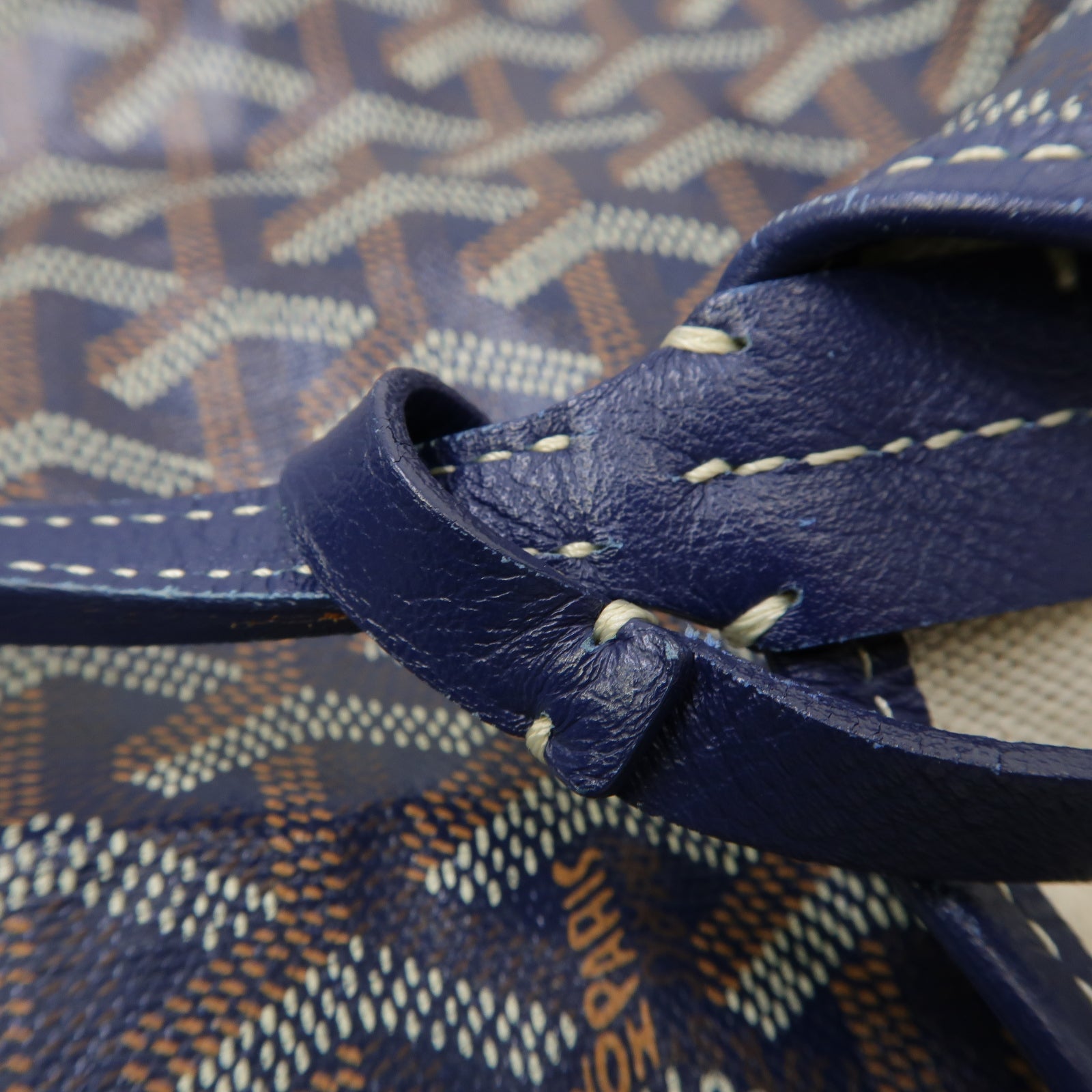 GOYARD 塗層帆布Saint Louis PM銀扣手挽袋藍色