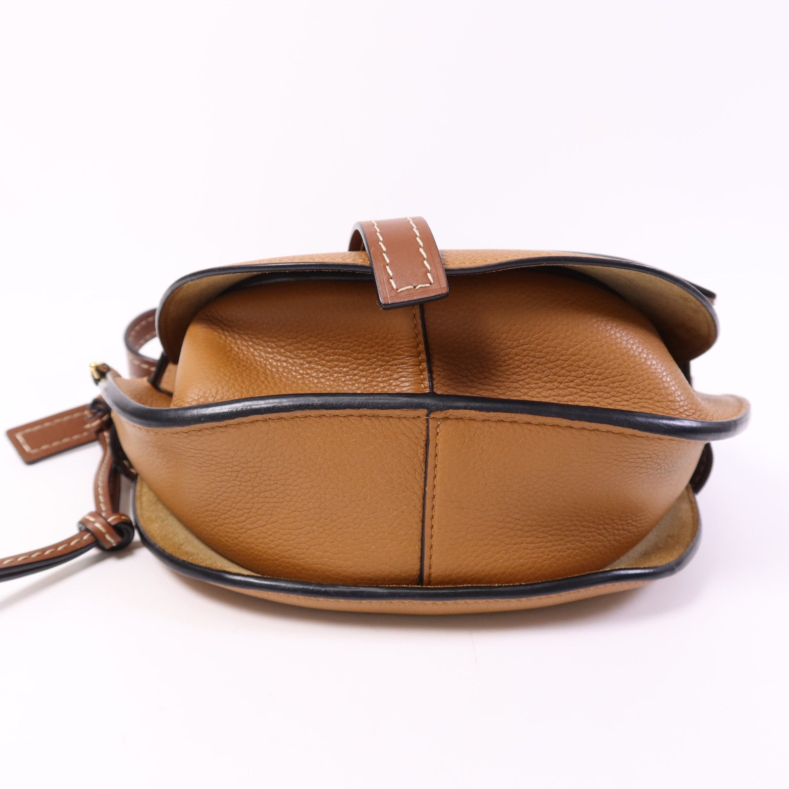 LOEWE 牛皮皮革Gate Medium金扣肩背袋
