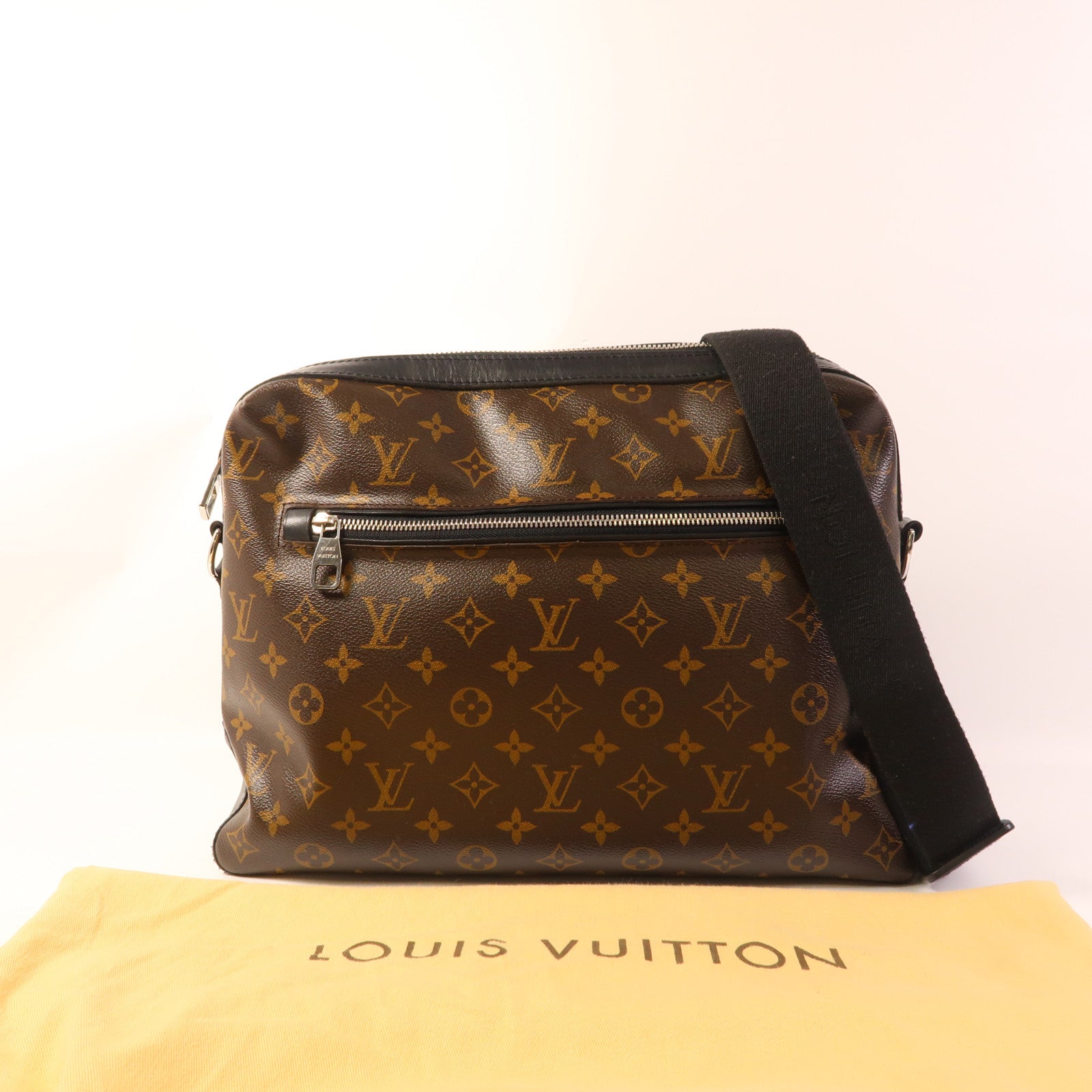 LOUIS VUITTON Monogram Macassar Shoulder Bag銀扣肩背袋