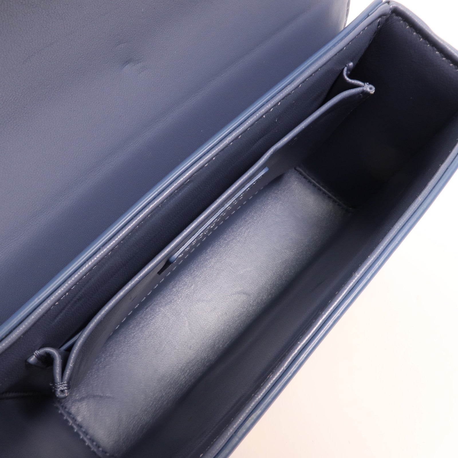 Dior 牛皮皮革Mini Montaigne金扣肩背袋