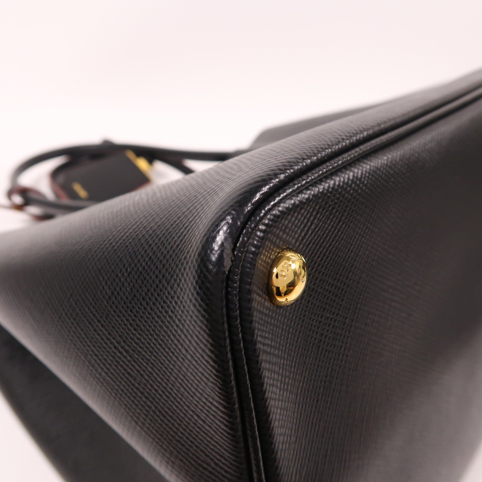 PRADA Saffiano皮革2 Way Shoulder金扣手挽肩背兩用袋