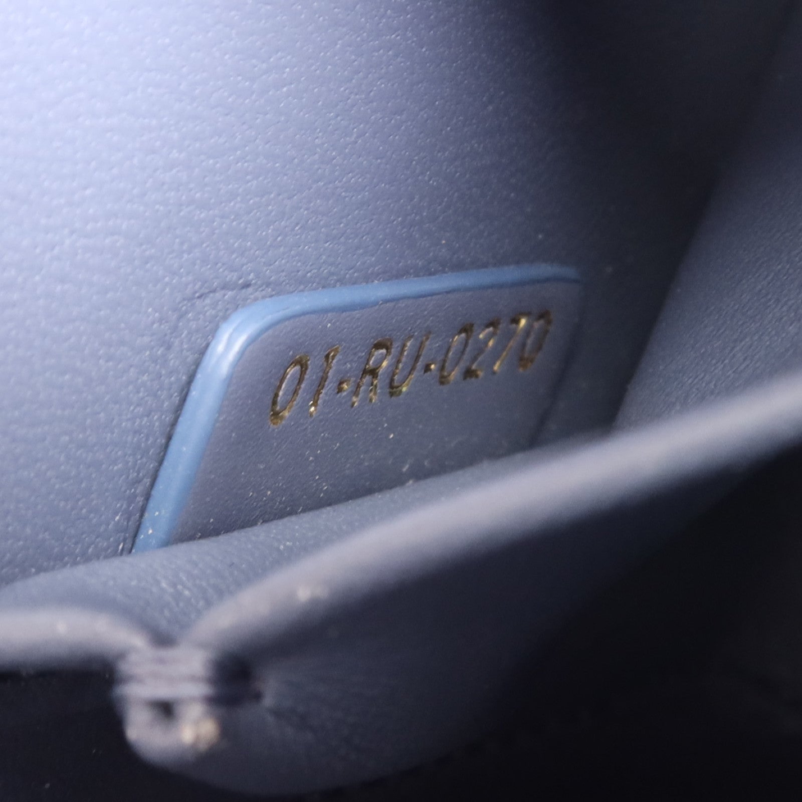 Dior 牛皮皮革Mini Montaigne金扣肩背袋