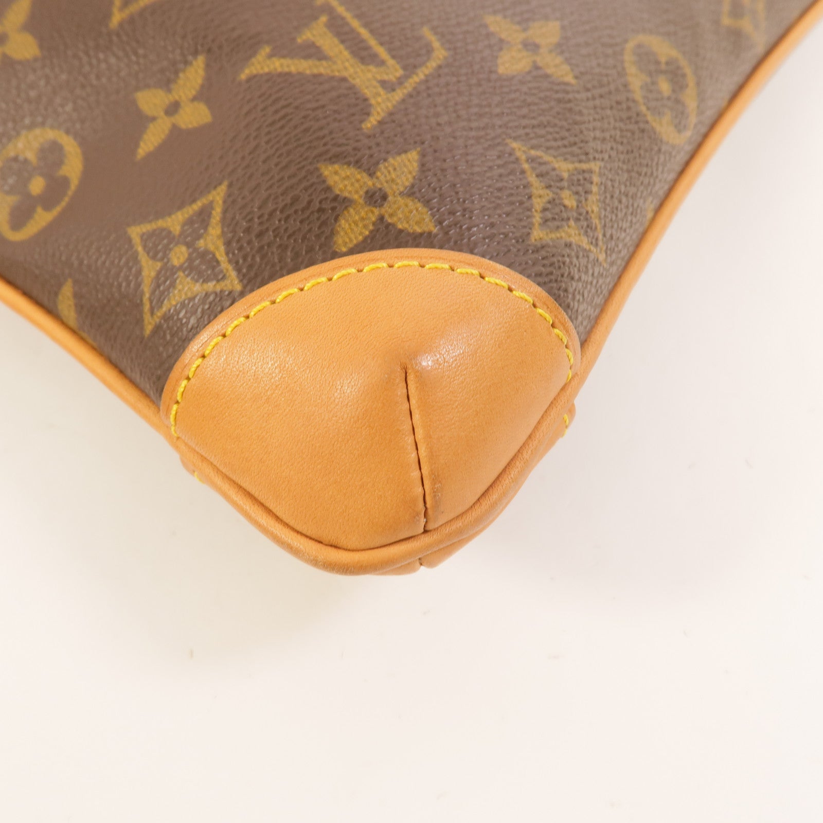 LOUIS VUITTON Monogram Coussin GM肩背袋