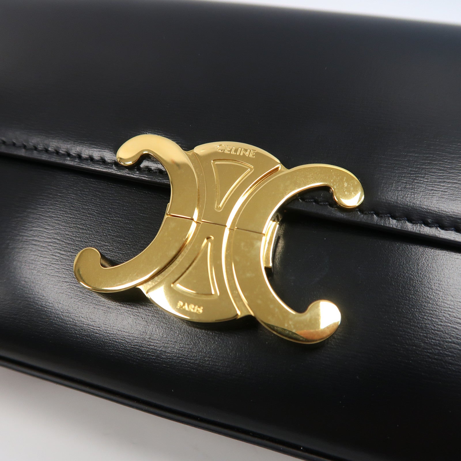CELINE 牛皮皮革Claude金扣肩背袋黑色