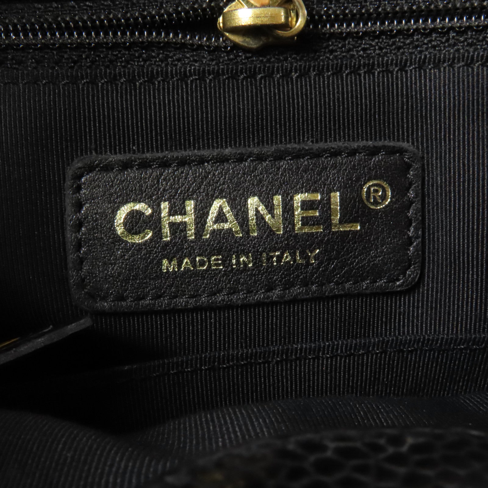 CHANEL 牛皮皮革Petite Shopping Tote金扣鏈帶肩背袋
