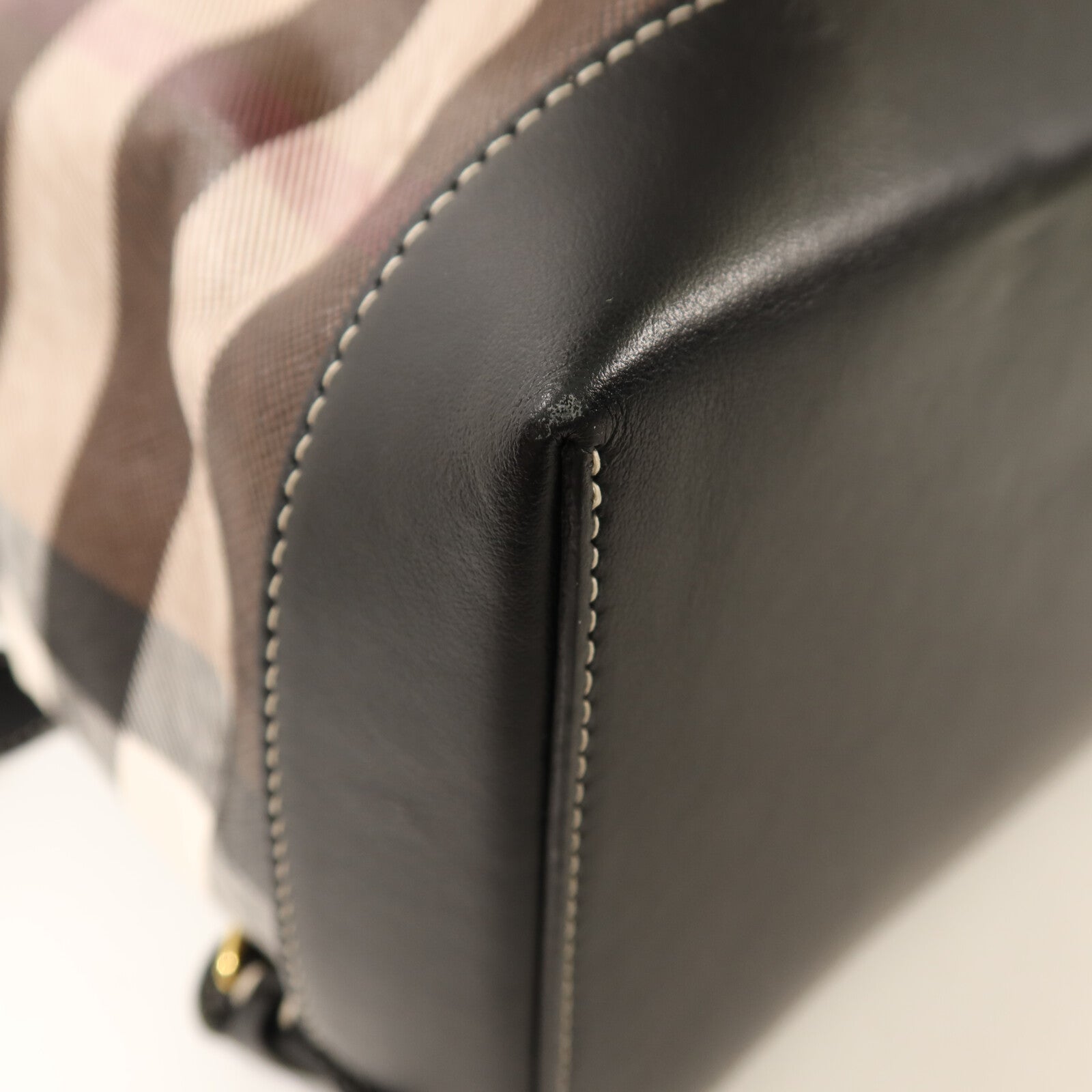 BURBERRY 塗層帆布BackPack金扣背包