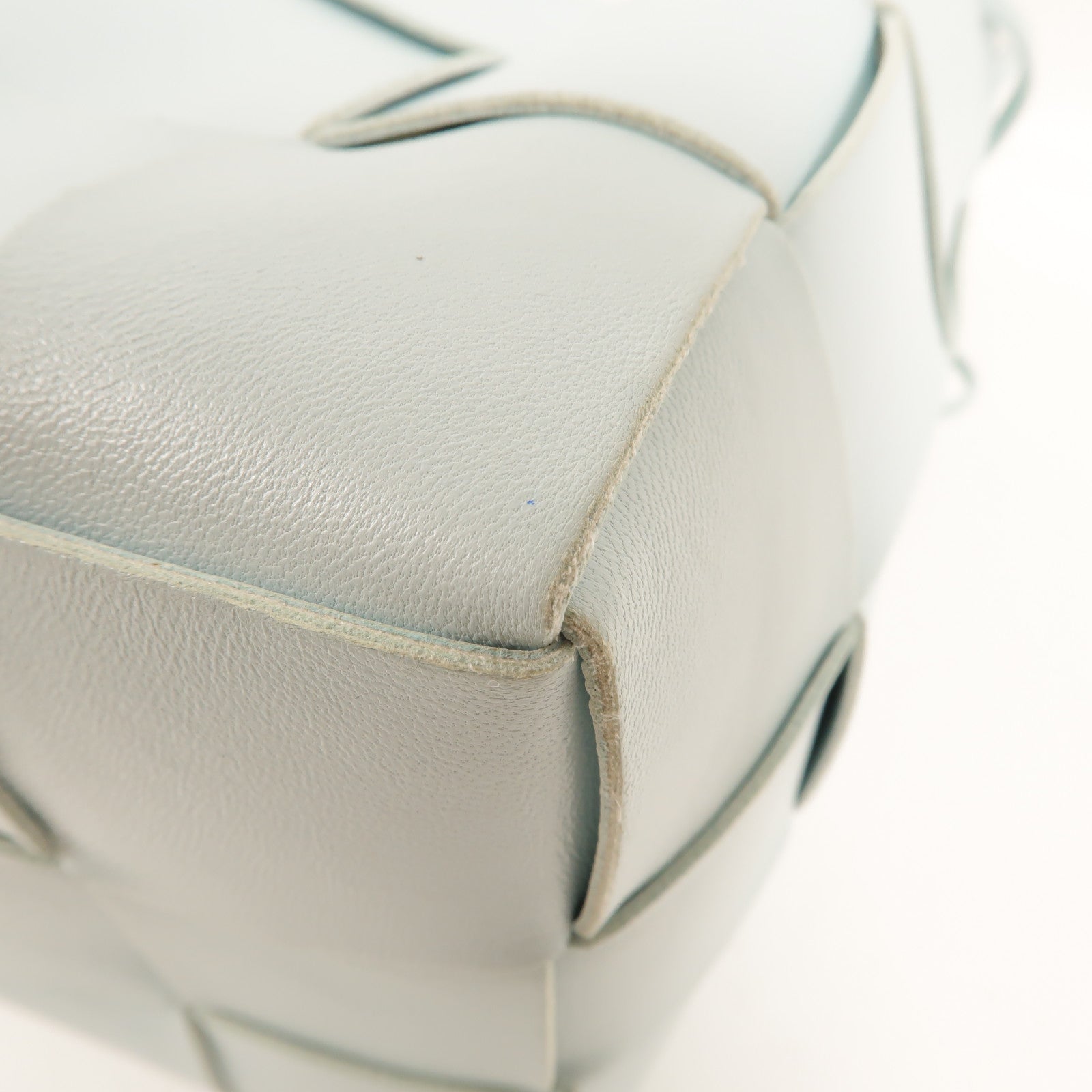 BOTTEGA VENETA 羊皮皮革Small Cassette Coss-Body Bucket肩背袋