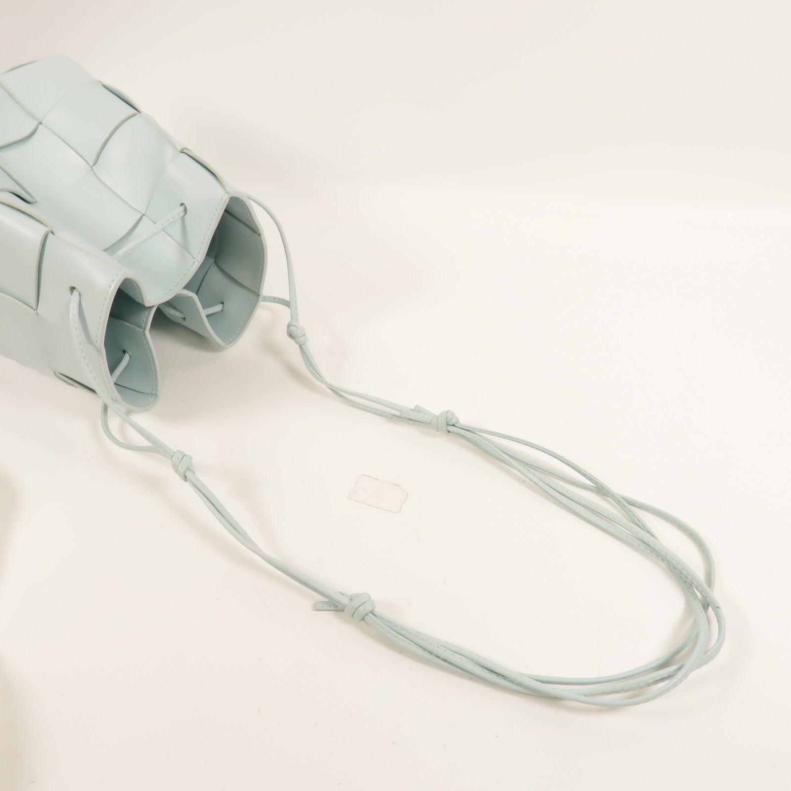 BOTTEGA VENETA 羊皮皮革Small Cassette Coss-Body Bucket肩背袋