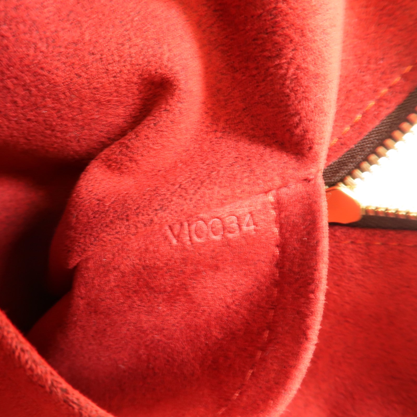 LOUIS VUITTON Monogram Coussin GM肩背袋