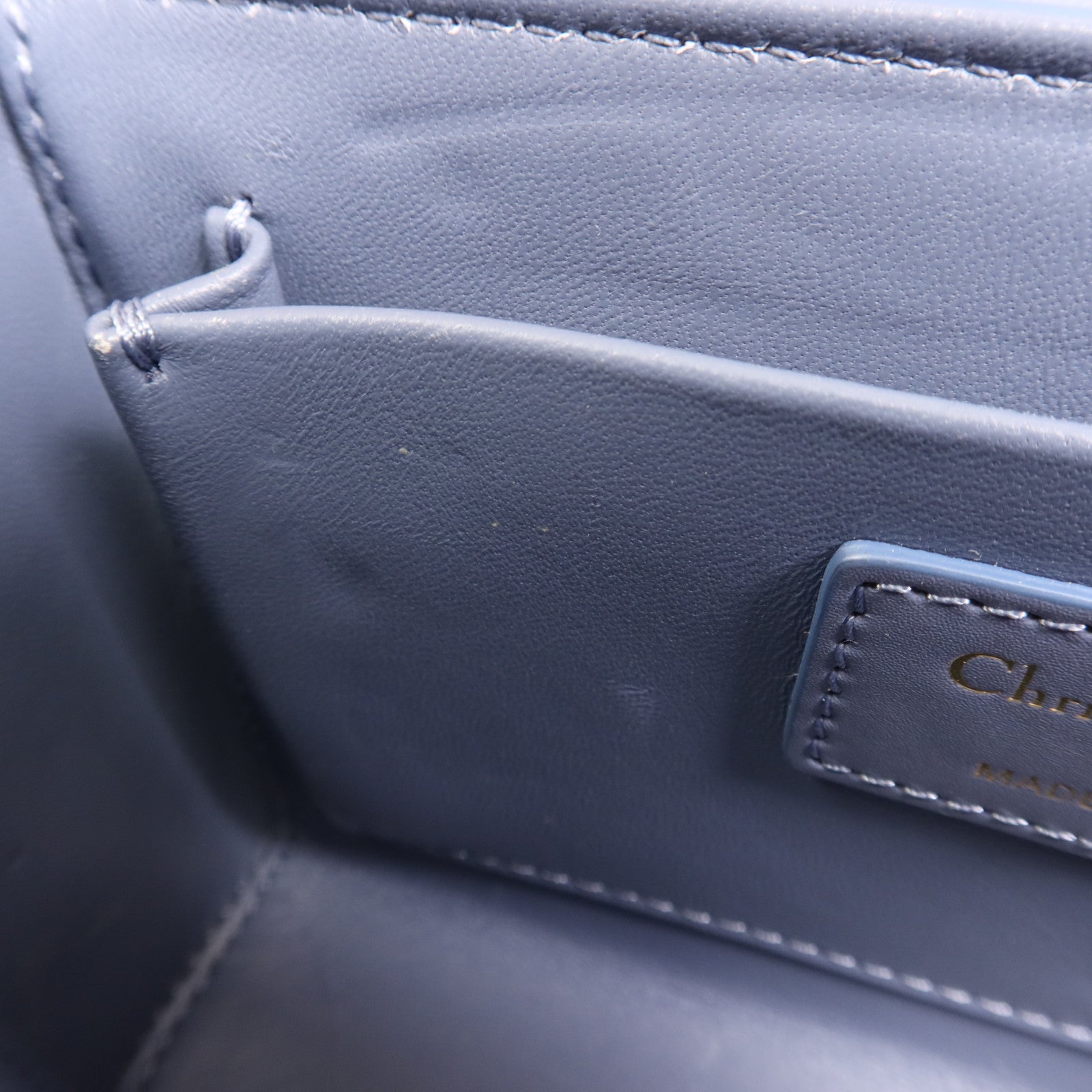 Dior 牛皮皮革Mini Montaigne金扣肩背袋