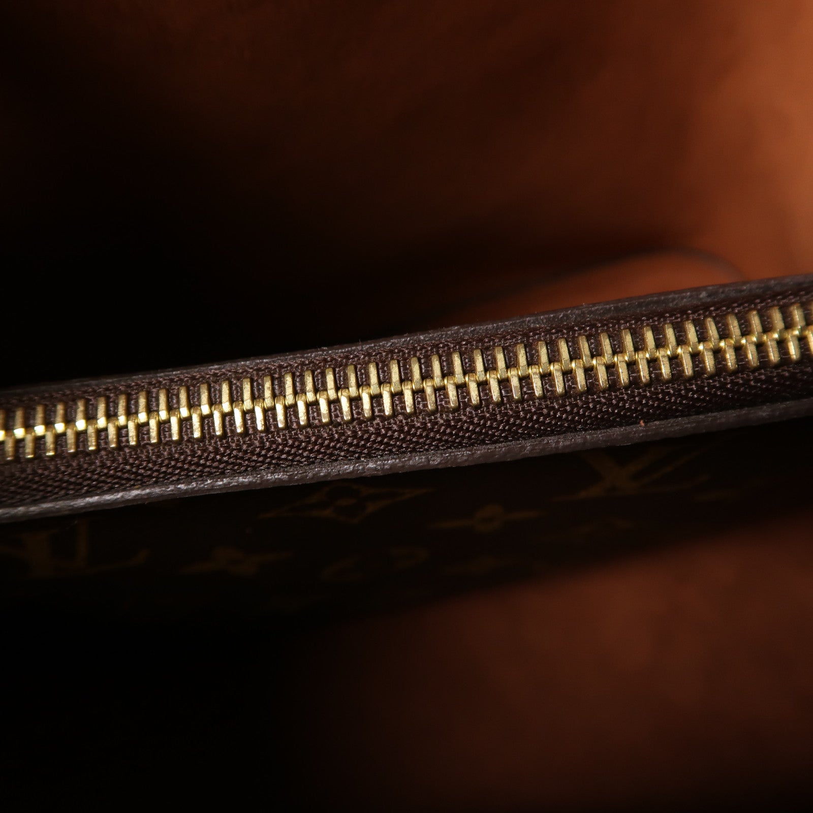 LOUIS VUITTON Monogram NeoNoe MM金扣肩背袋棕色