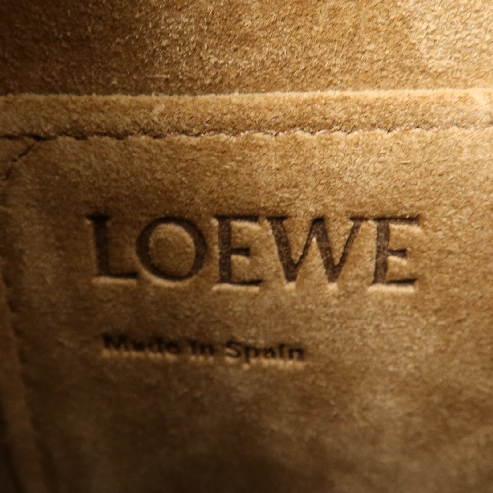 LOEWE 牛皮皮革Gate Medium金扣肩背袋