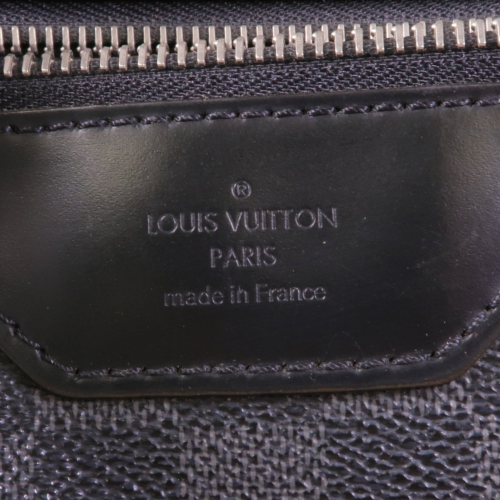 LOUIS VUITTON Damier Graghite Daniel MM銀扣肩背袋