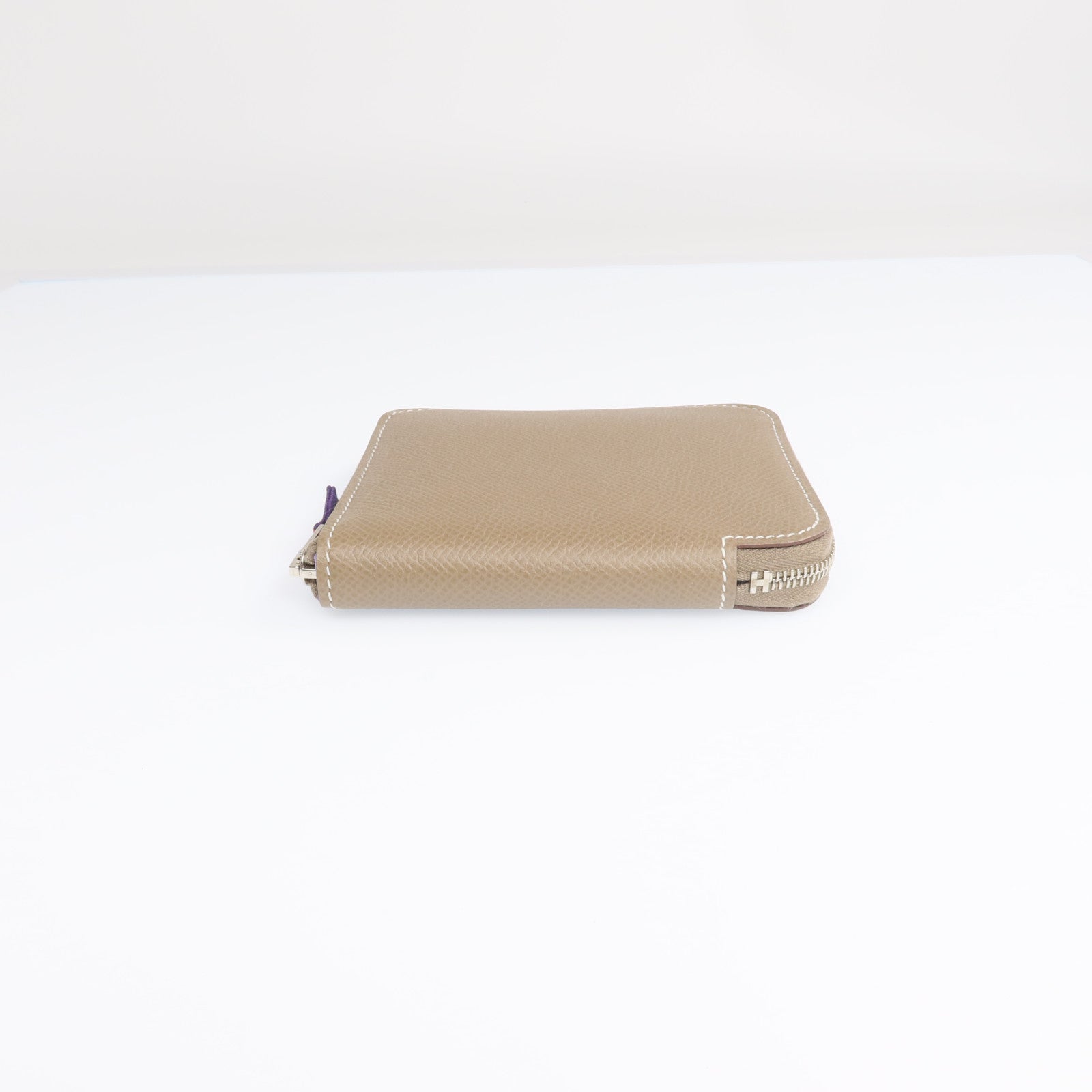 HERMES Epsom皮革Silk In Compact銀扣錢包Etoupe